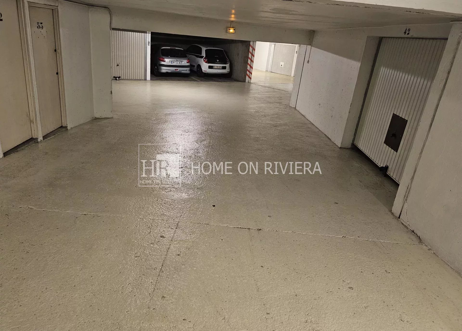 VENTE d'un garage (11.5m²) à Nice