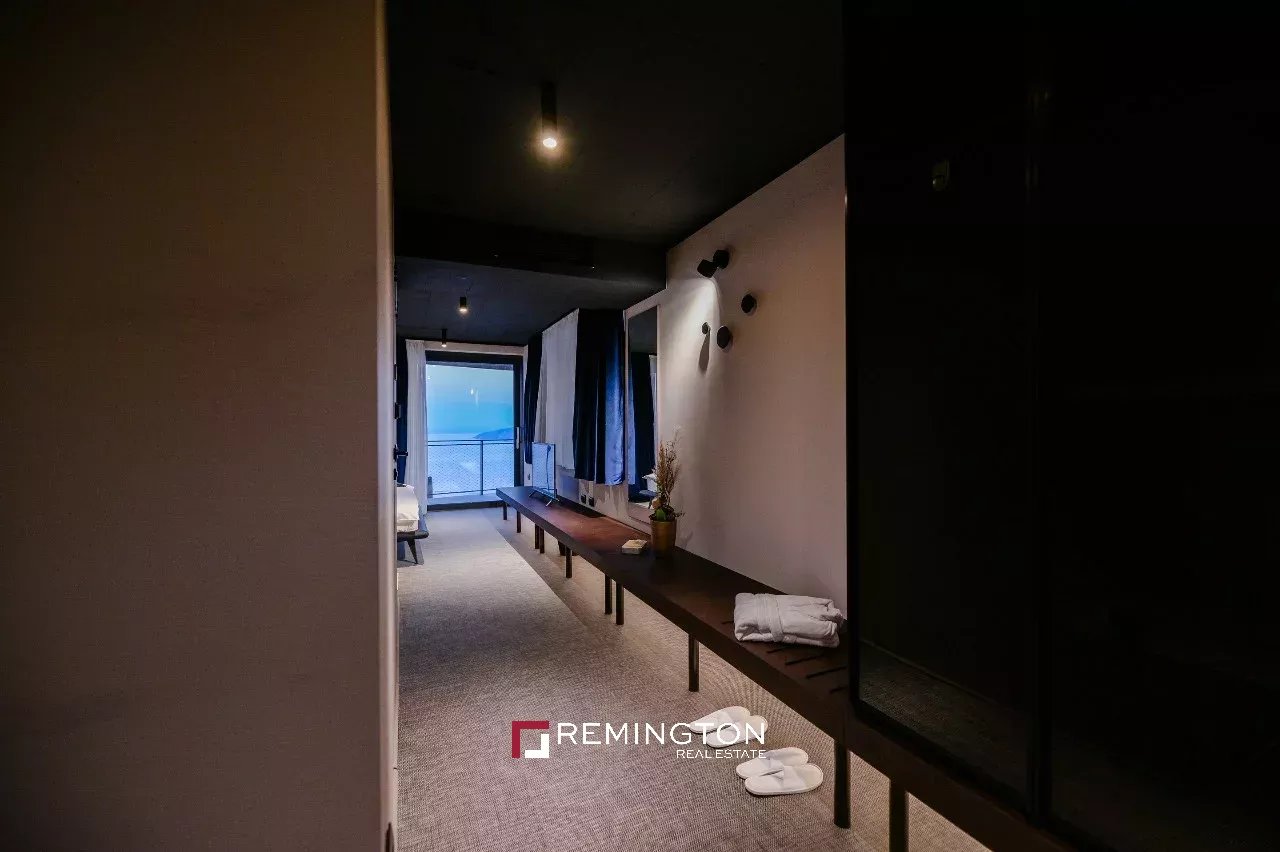 5 Bedroom Villa/Townhouse's Image 26