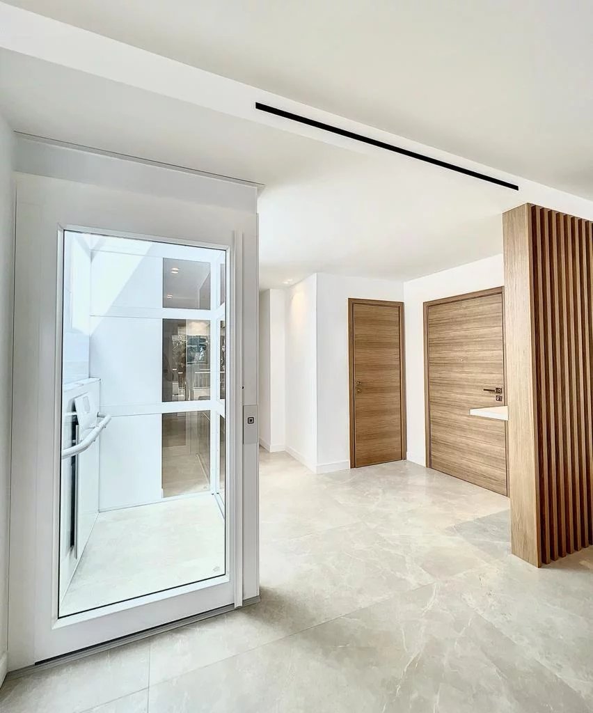  Image of Apartment - 3 Bedrooms - 1 Bathrooms for Sale in Alpes-Maritimes-Cannes-France, Image 8