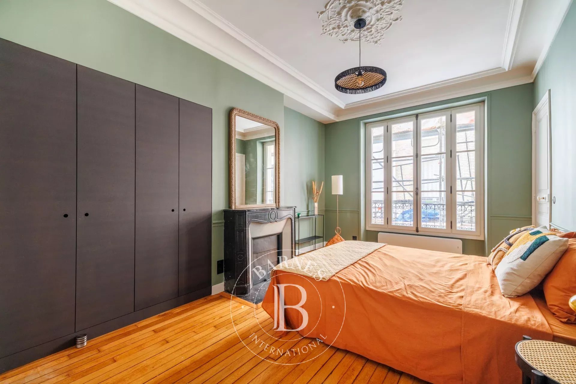 Daire Paris 3ème - picture 9