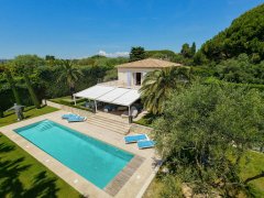 Cap d’Antibes — West Side Elegant Villa in a Private Gated Estate — photo 1 of 6