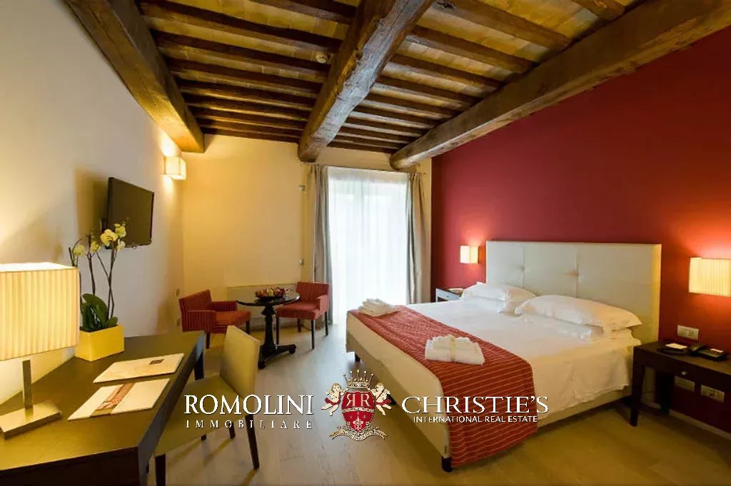 52 Bedroom Villa/Townhouse's Image 69