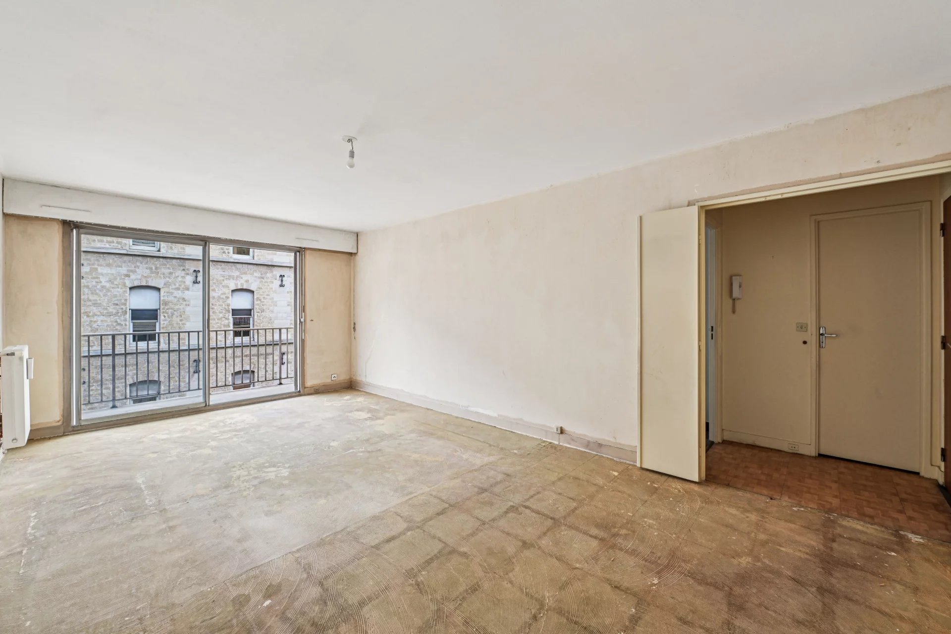 Paris XIIème – Picpus – 2 pièces lumineux avec balcon.