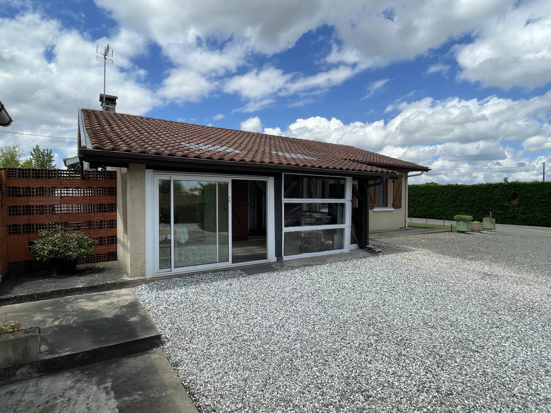 Agence immobilière de POUILLON IMMOBILIER