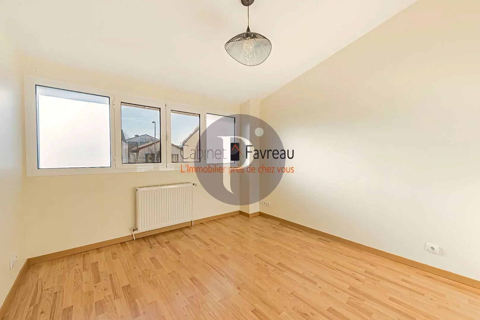 vente-maison-12-pieces-lhay-les-roses-86773525