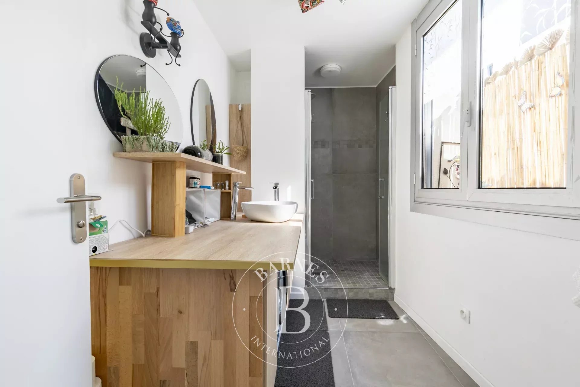 Paris  - Apartment 3 Bedrooms - picture 13