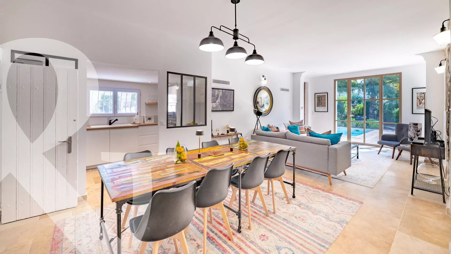 A PIED DU CENTRE VILLE