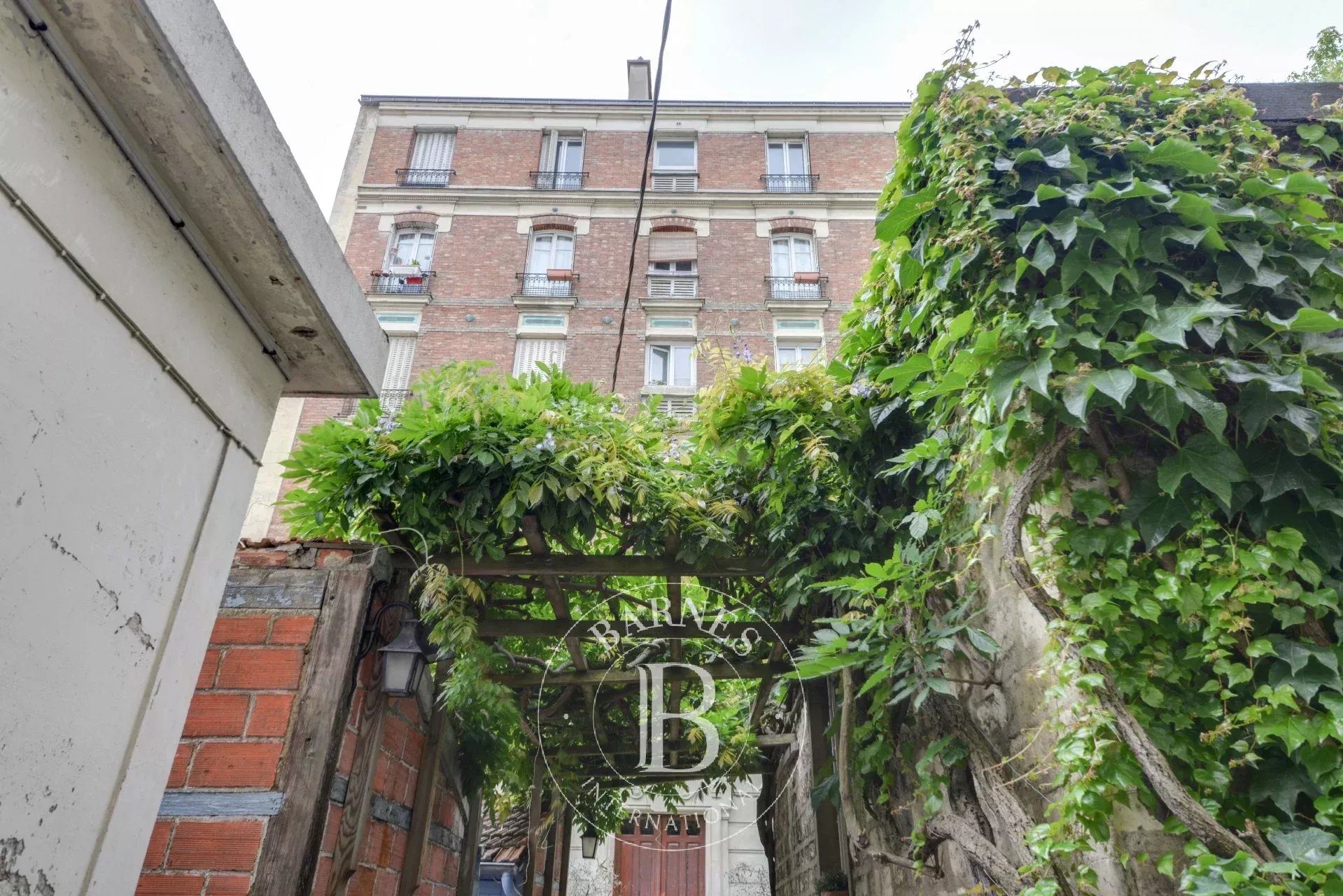 Daire Levallois-Perret