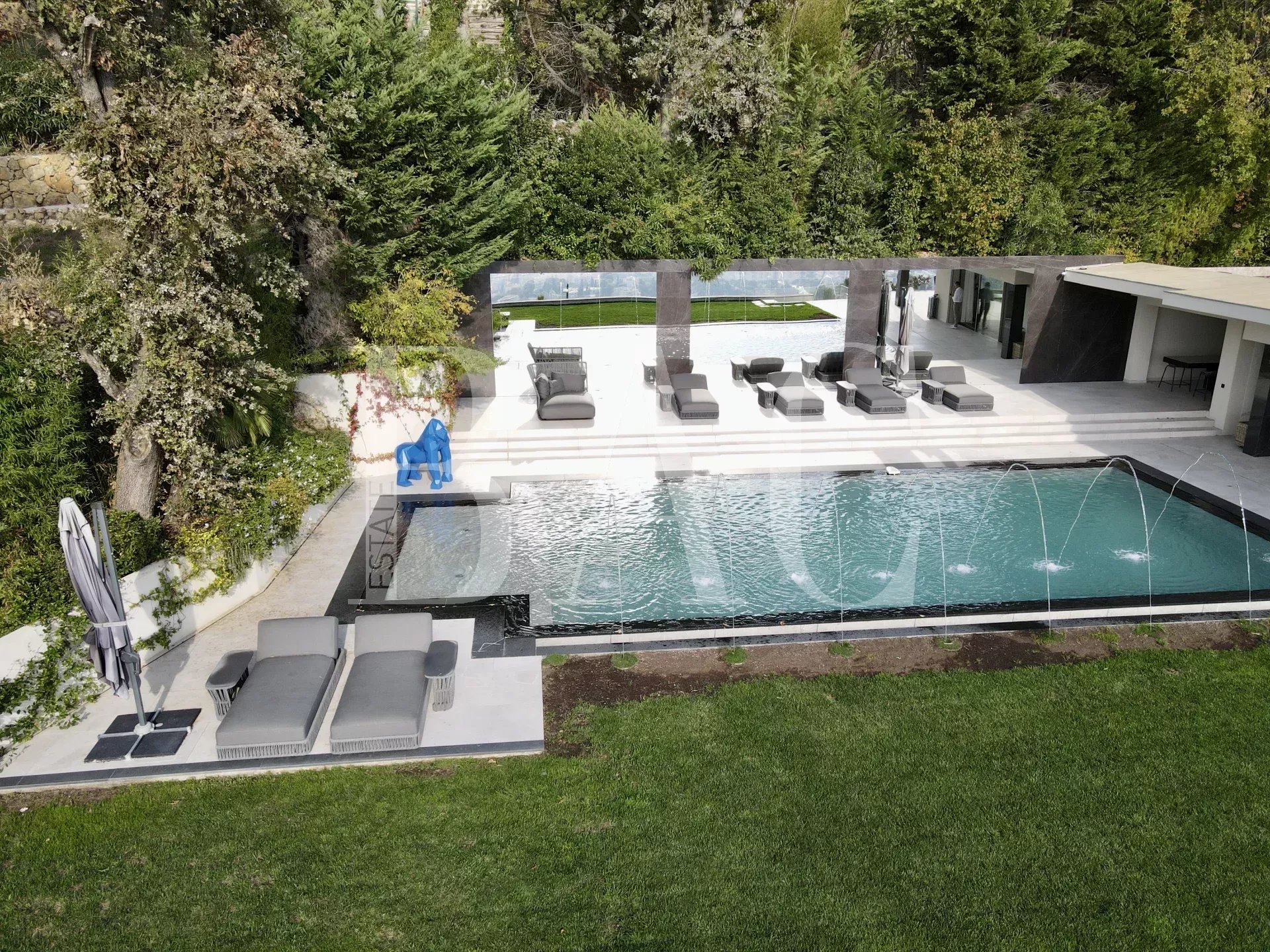 Agence immobilière de 