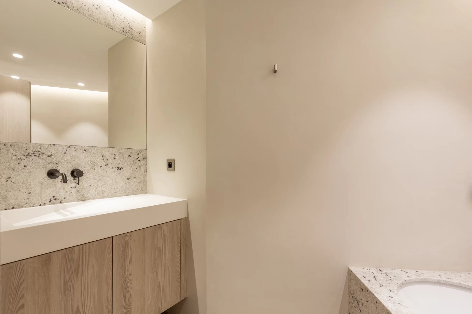  Image of Apartment - 3 Bedrooms - 3 Bathrooms for Sale in Alpes-Maritimes-Cannes-France, Image 13