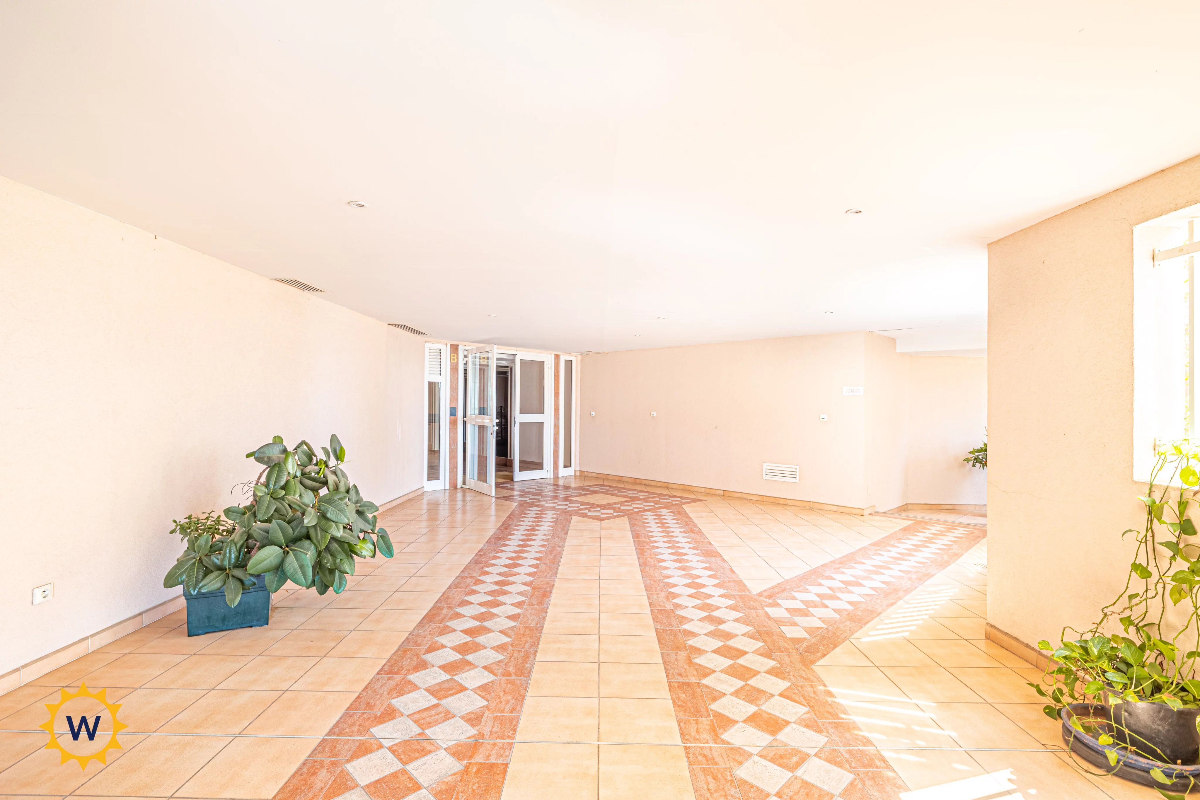 BEAUSOLEIL – VILLA PARADISO – 2 PIÈCES AVEC TERRASSE, VUE MER ET MONACO — photo 11