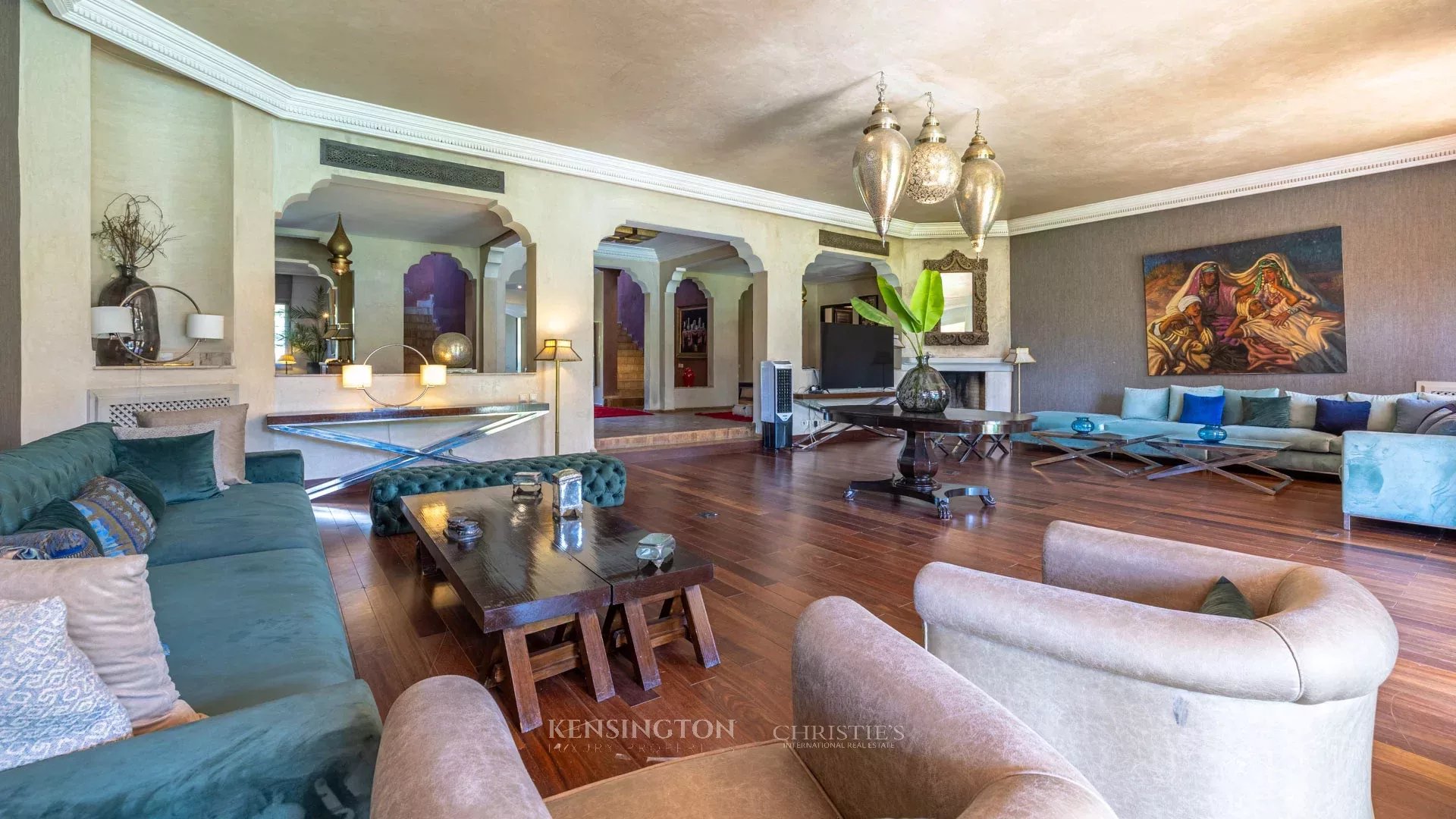 5 Bedroom Villa/Townhouse's Image 3