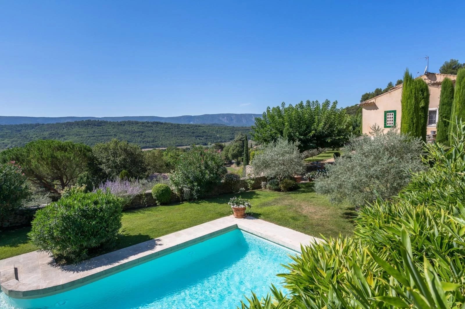 Village house with view and swimming pool