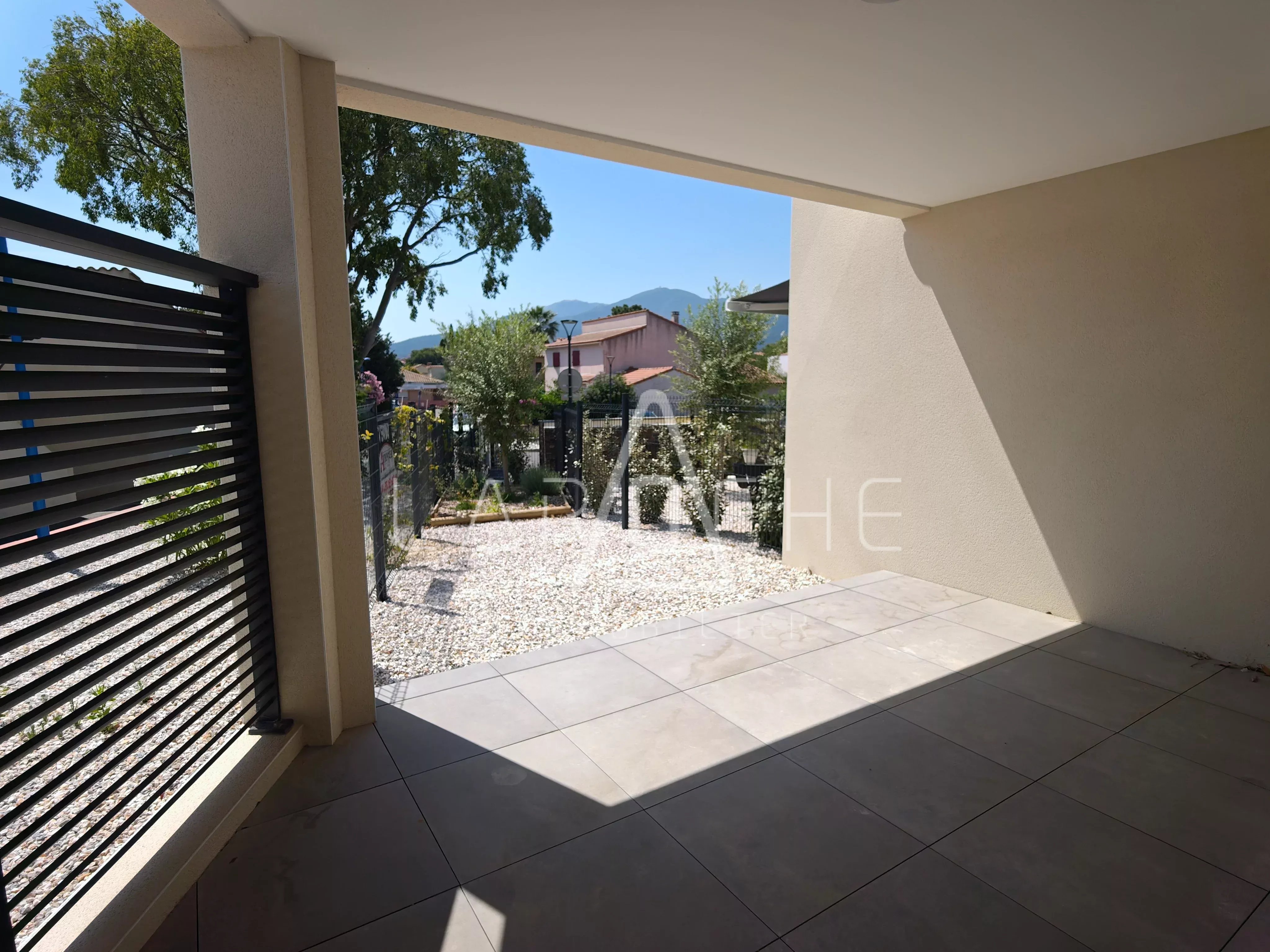 Appartement T3 - TERRASSE - 2 Parkings