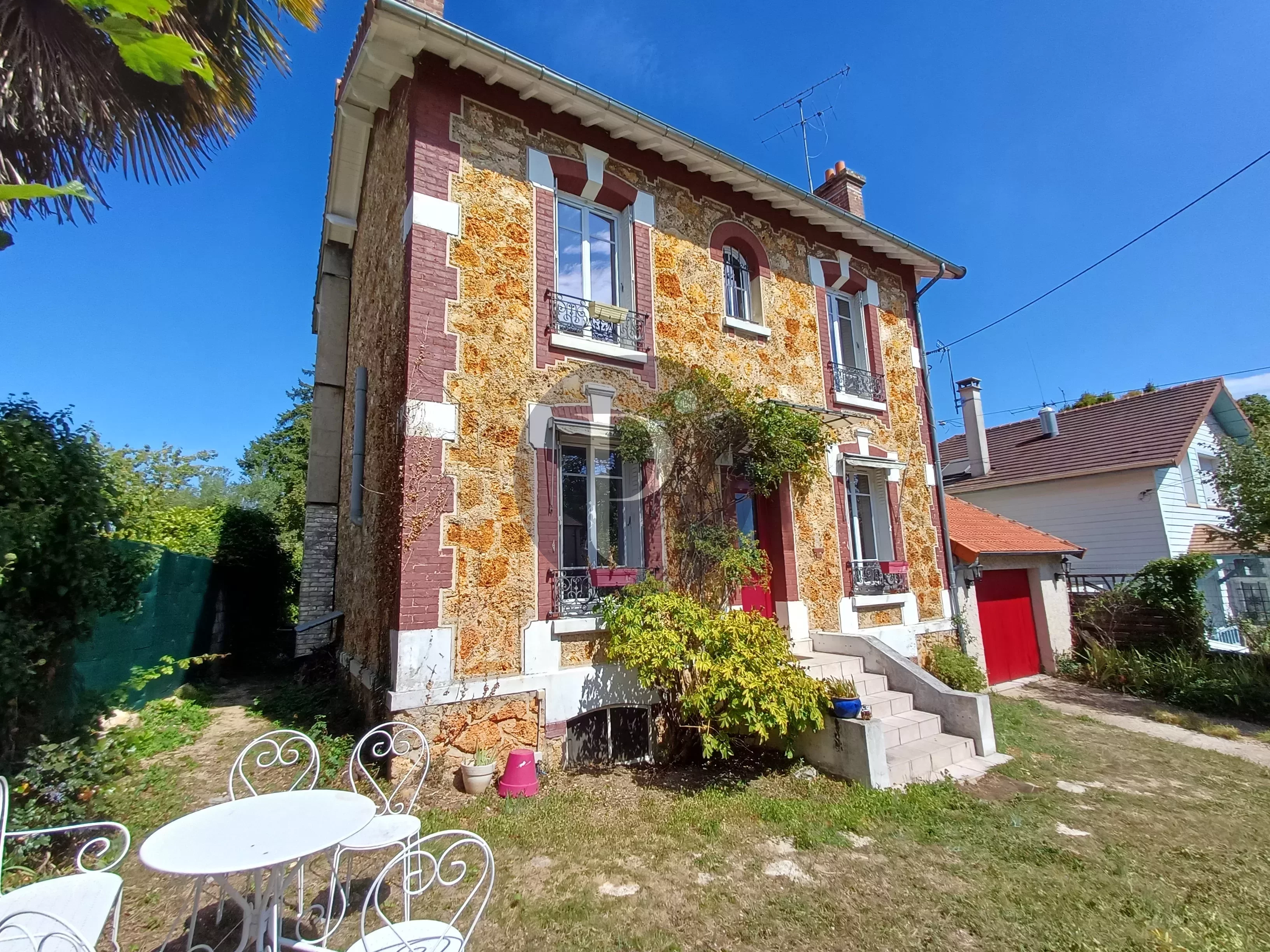 vente-maison-6-pieces-verrieres-le-buisson-86131954