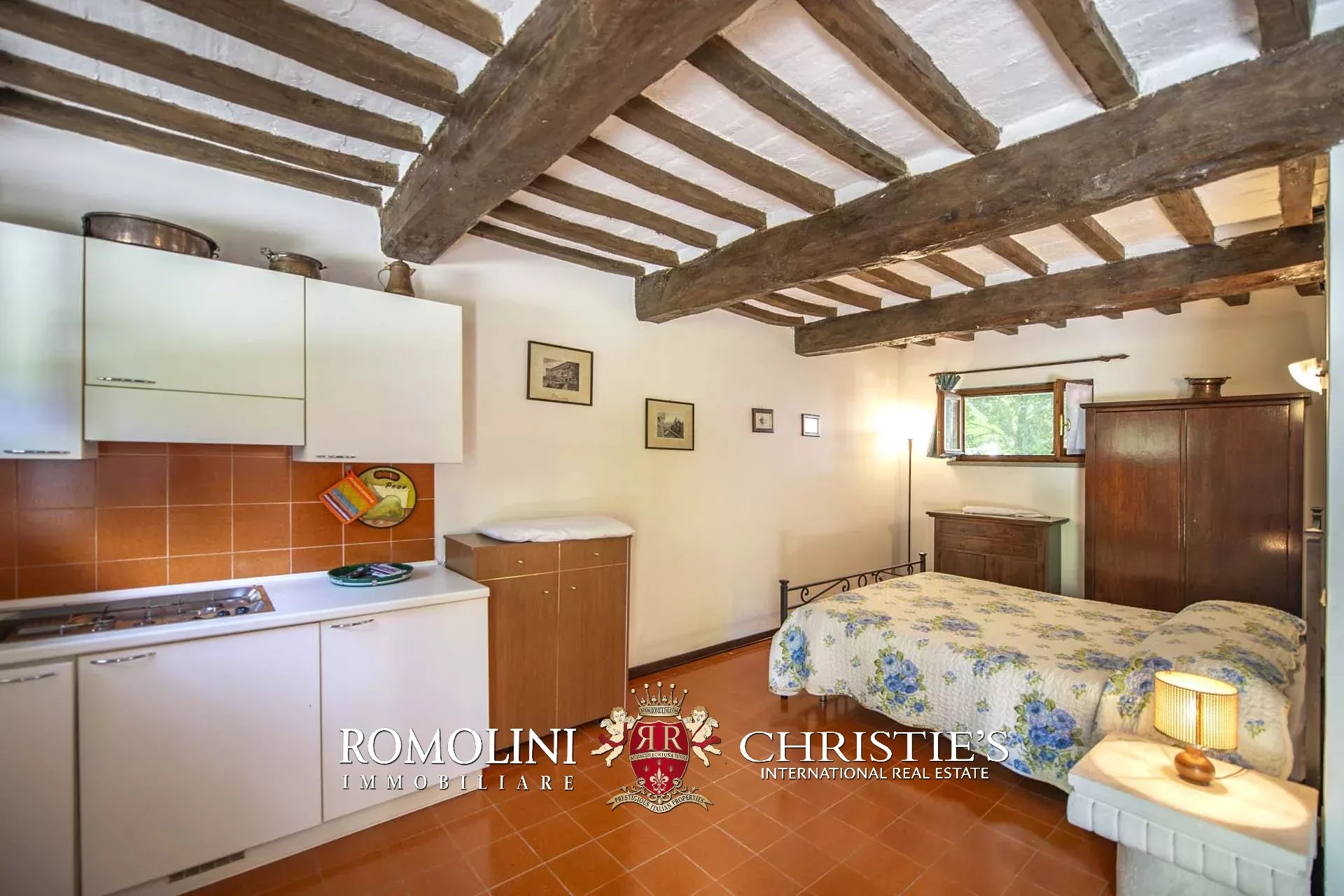33 Bedroom Villa/Townhouse's Image 60