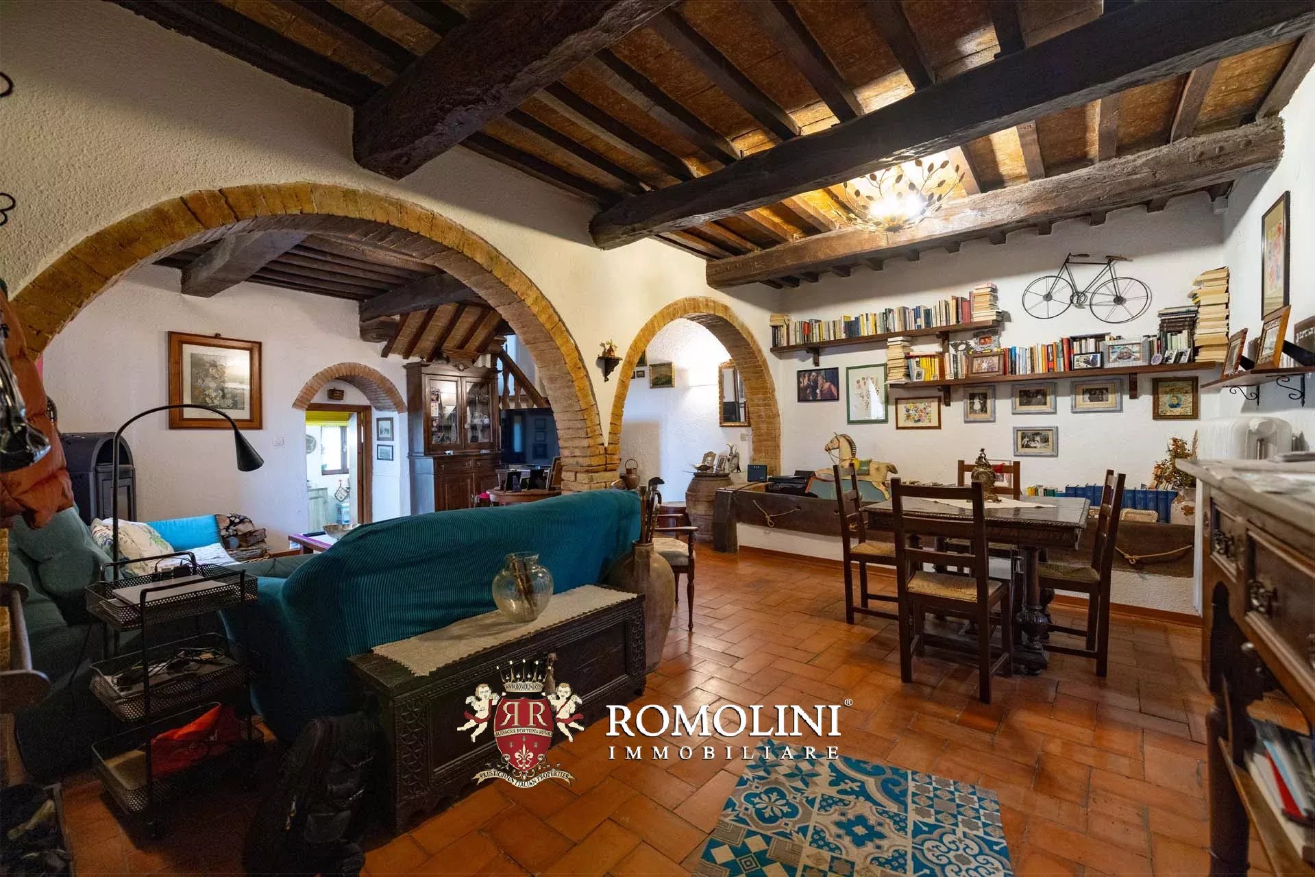 9 Bedroom Villa/Townhouse's Image 15