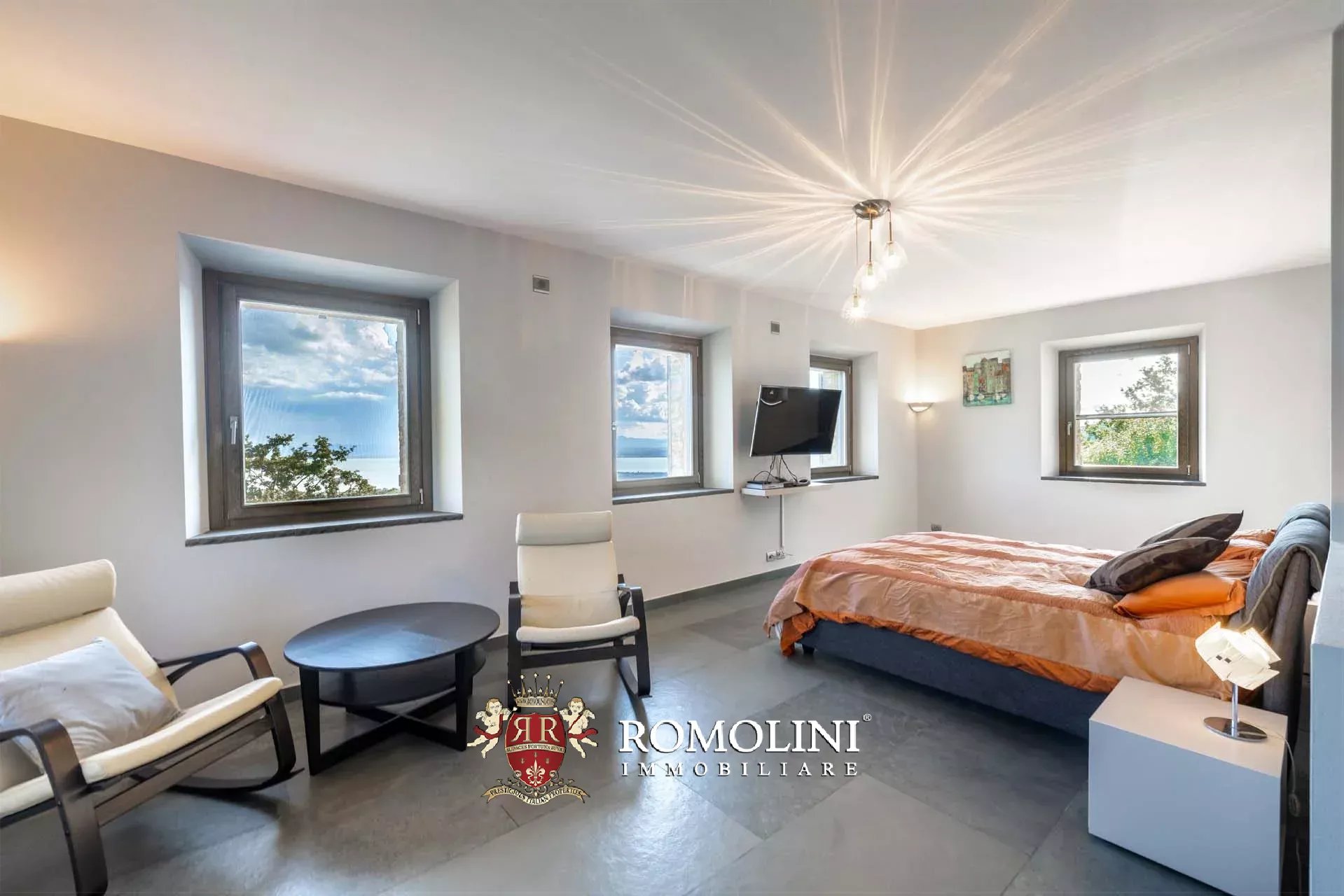 4 Bedroom Villa/Townhouse's Image 32