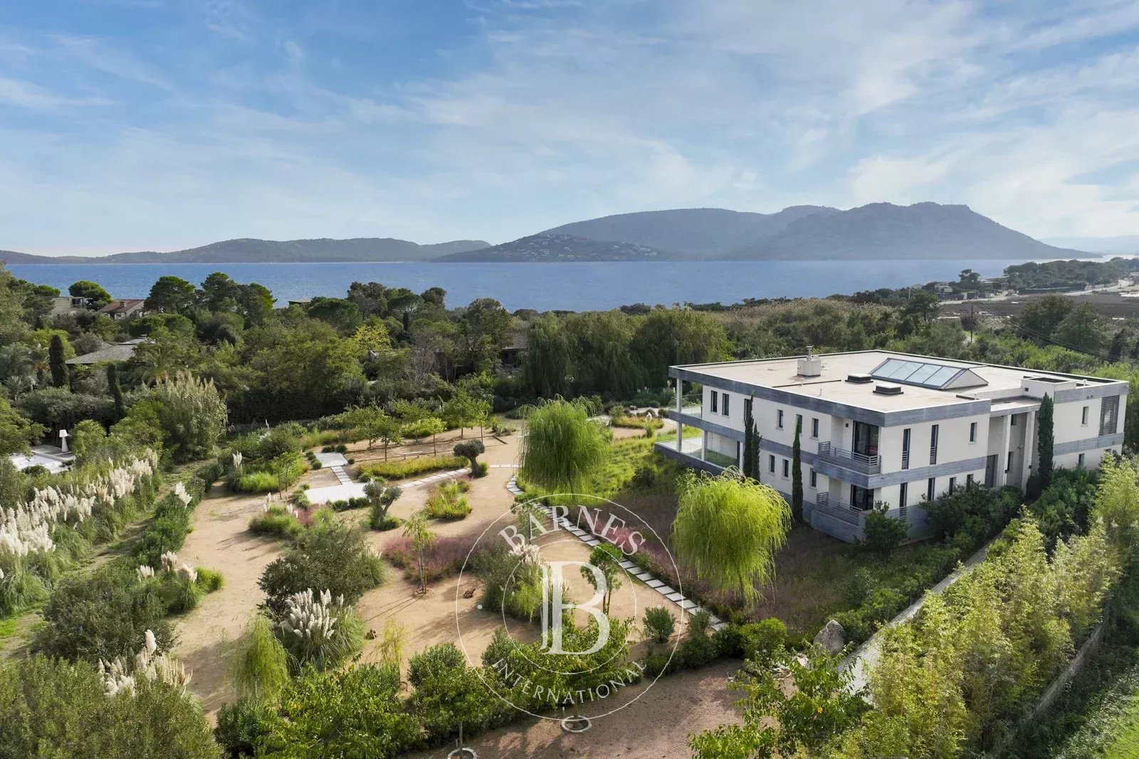 Villa Porto-Vecchio  -  ref 3573048 (picture 2)
