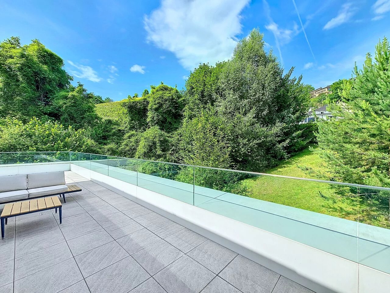 Attique moderne avec terrasse panoramique