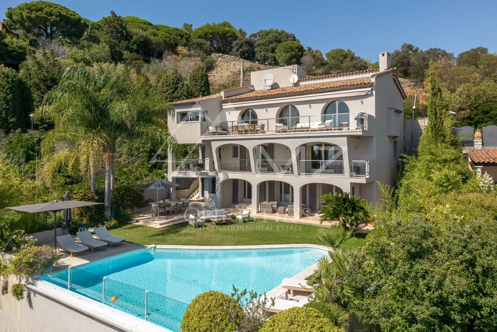 Villa for sale in Cannes — Modern Sea View Villa in Cannes Californie | Luxury Family Estate