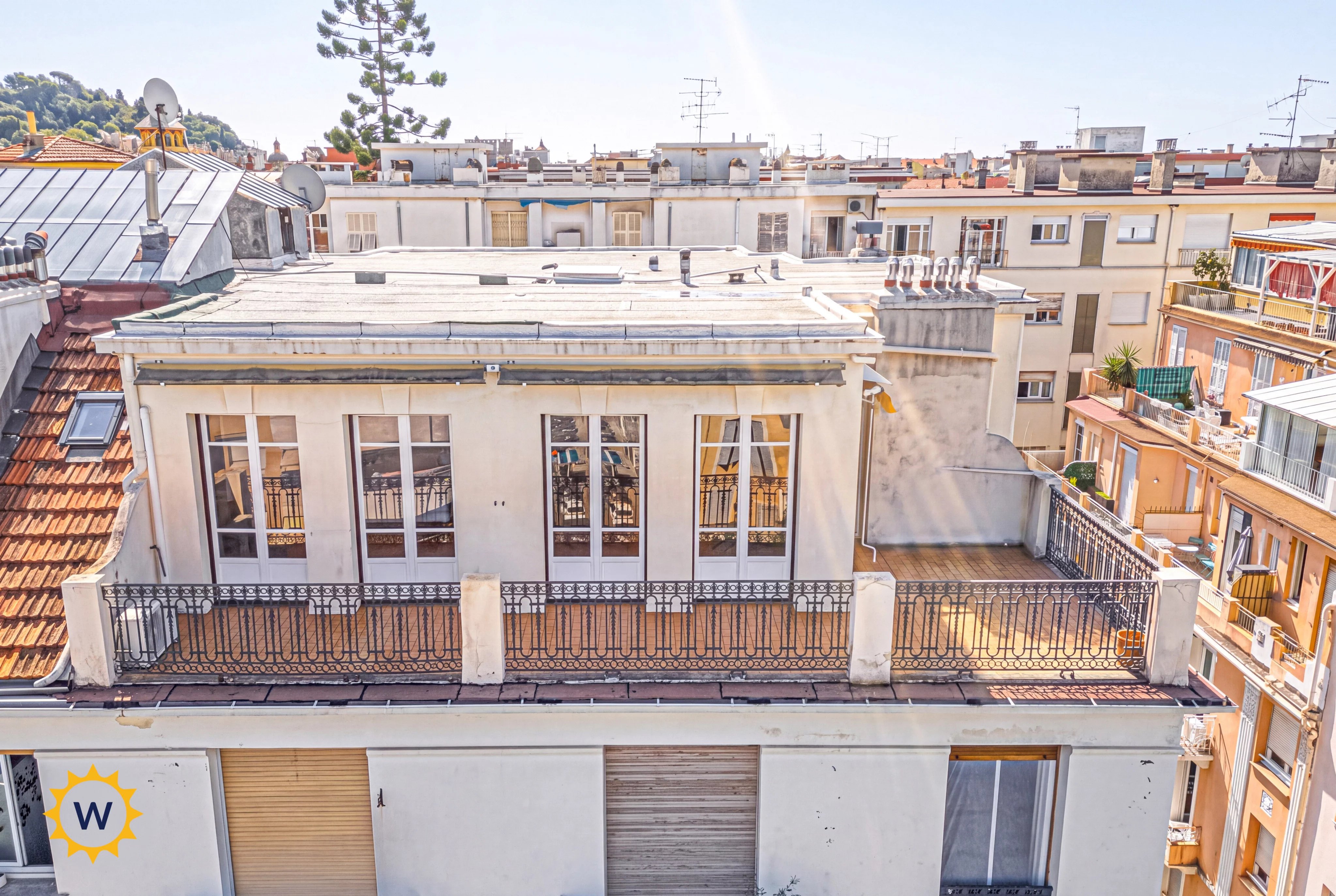 NICE CENTRE - DERNIER ETAGE AVEC TERRASSE — photo 14