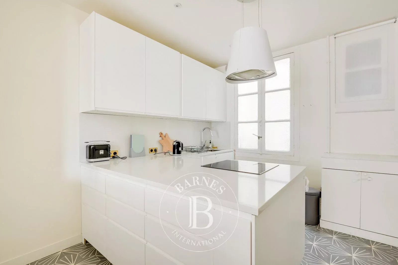 Daire Paris 8ème - picture 4