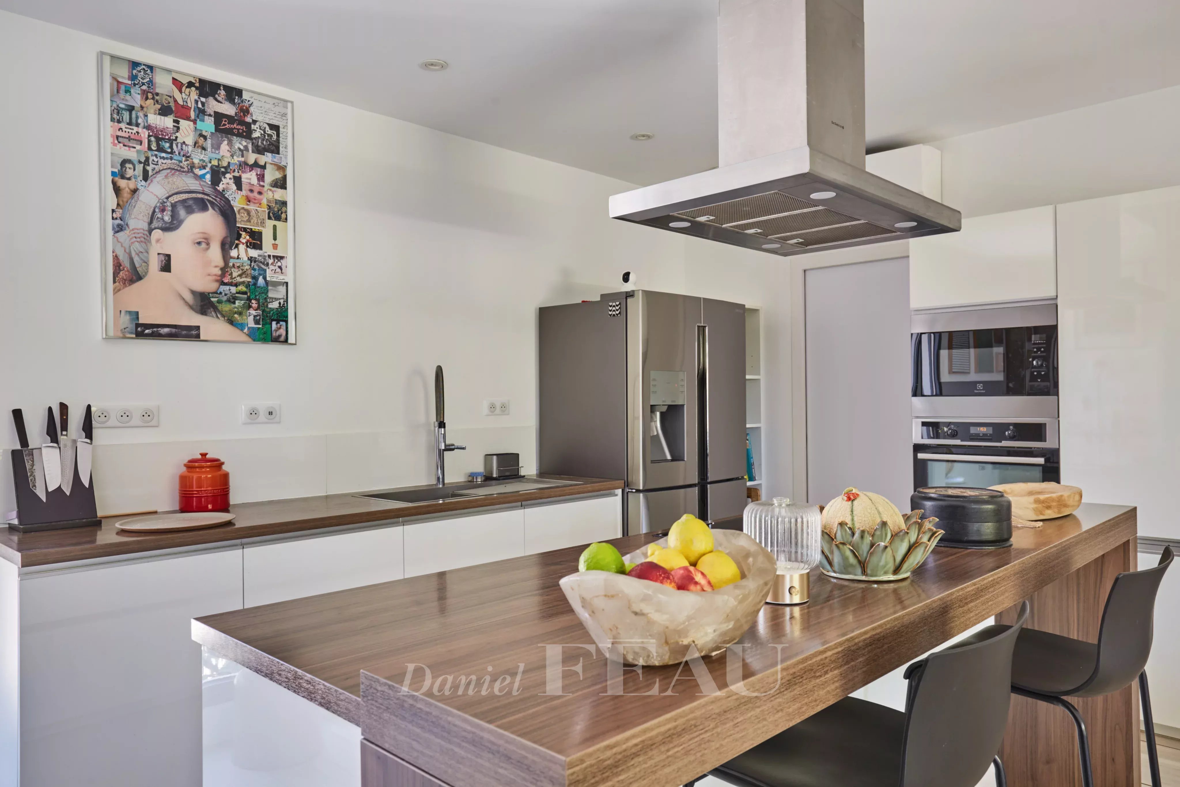Sale House Paradou