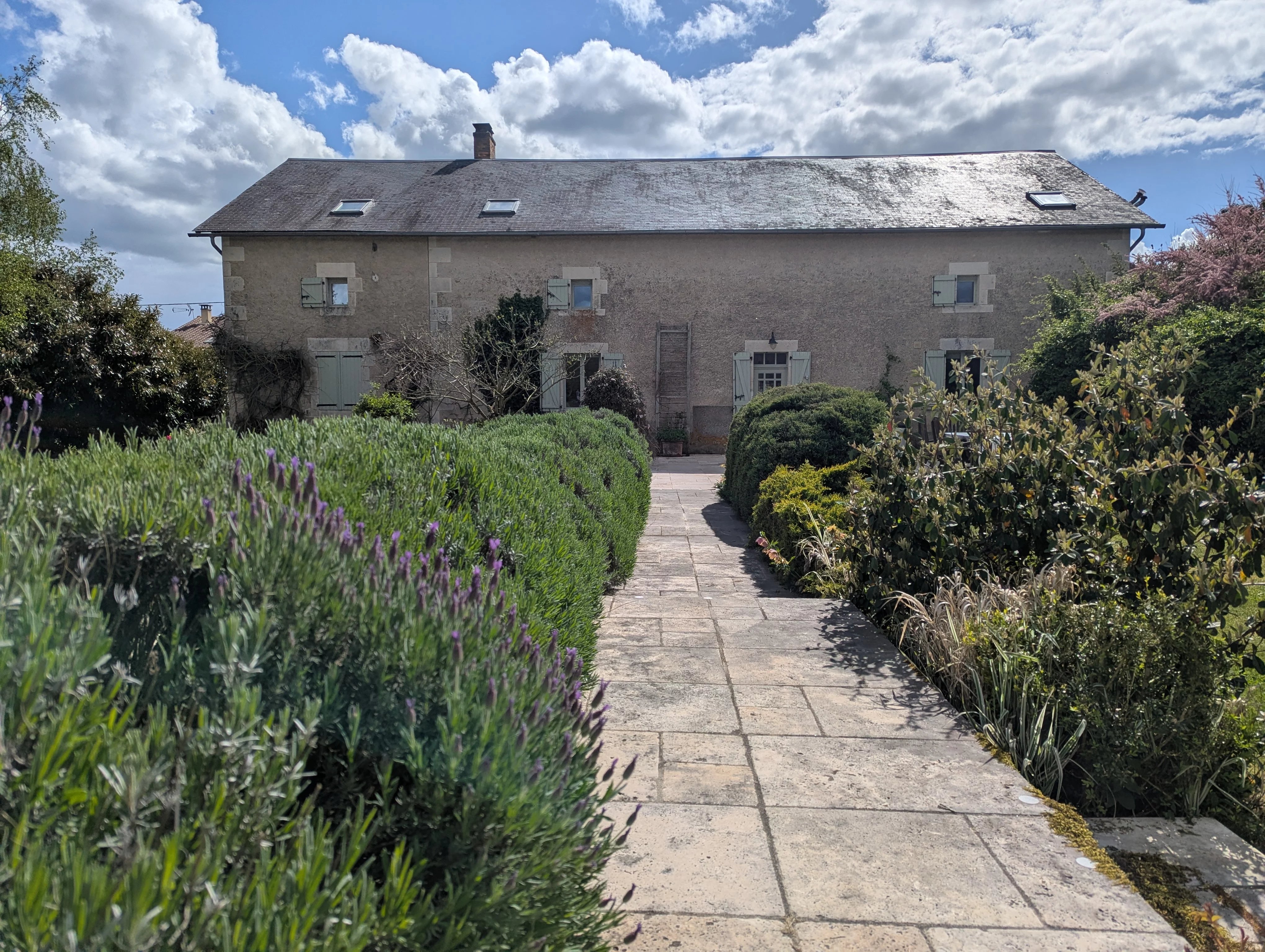 House in Brigueil-le-Chantre - view 1