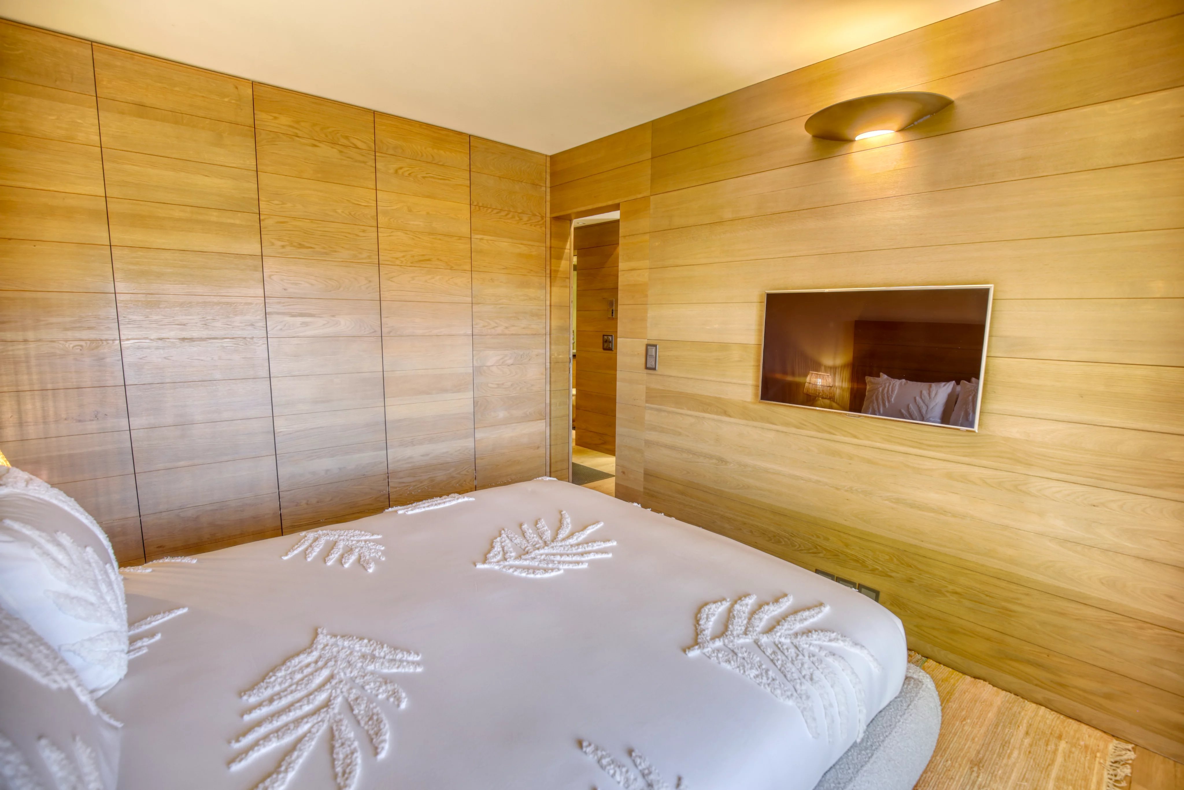 2,5 pièces de standing - rénové et grand balcon, à Crans !