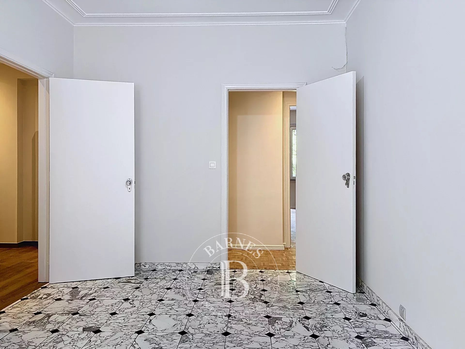 Uccle Churchill - Appt 3 ch, 2 sdb, terrasses, garage