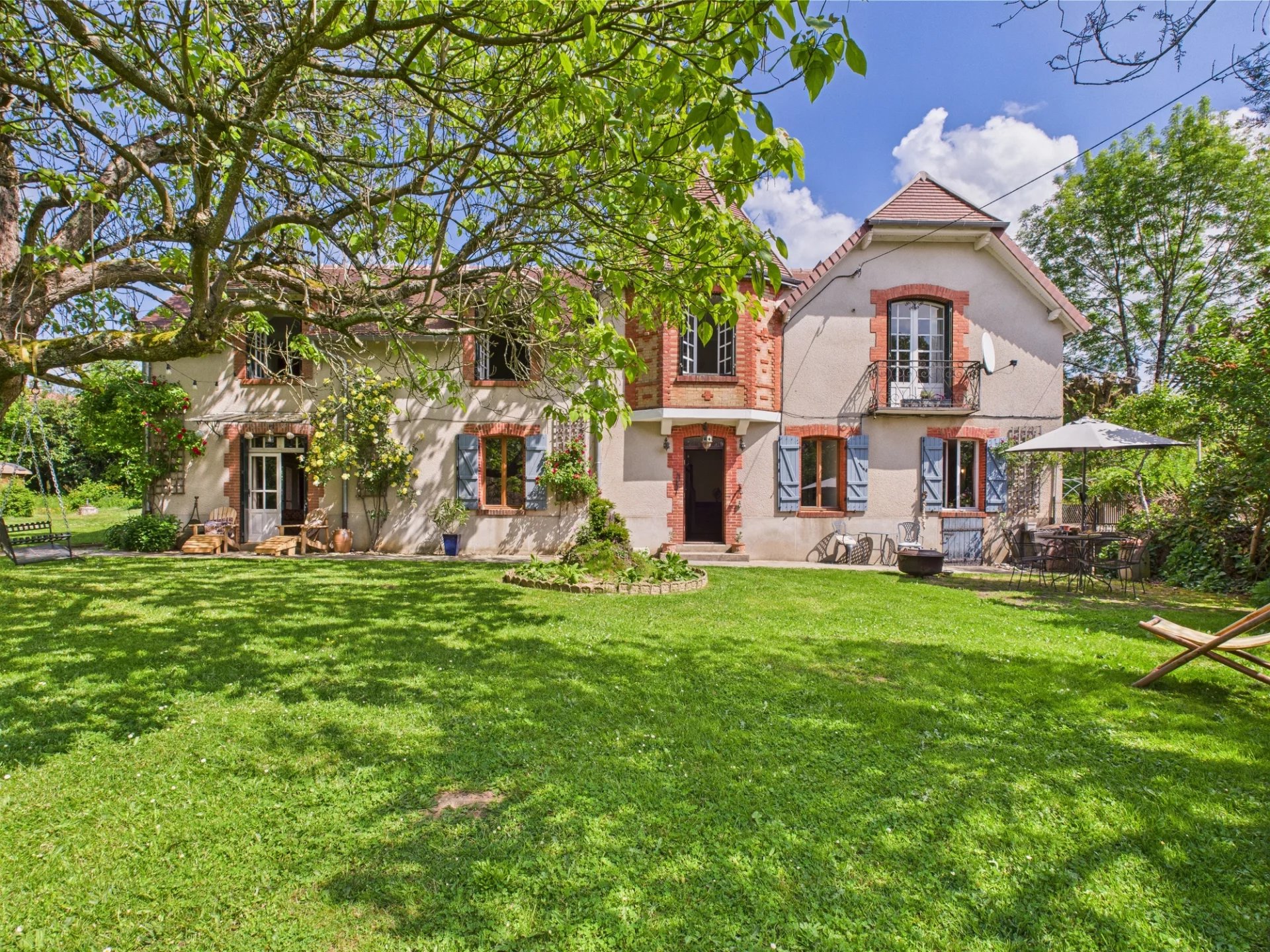 Superbe maison de campagne dans un magnifique parc