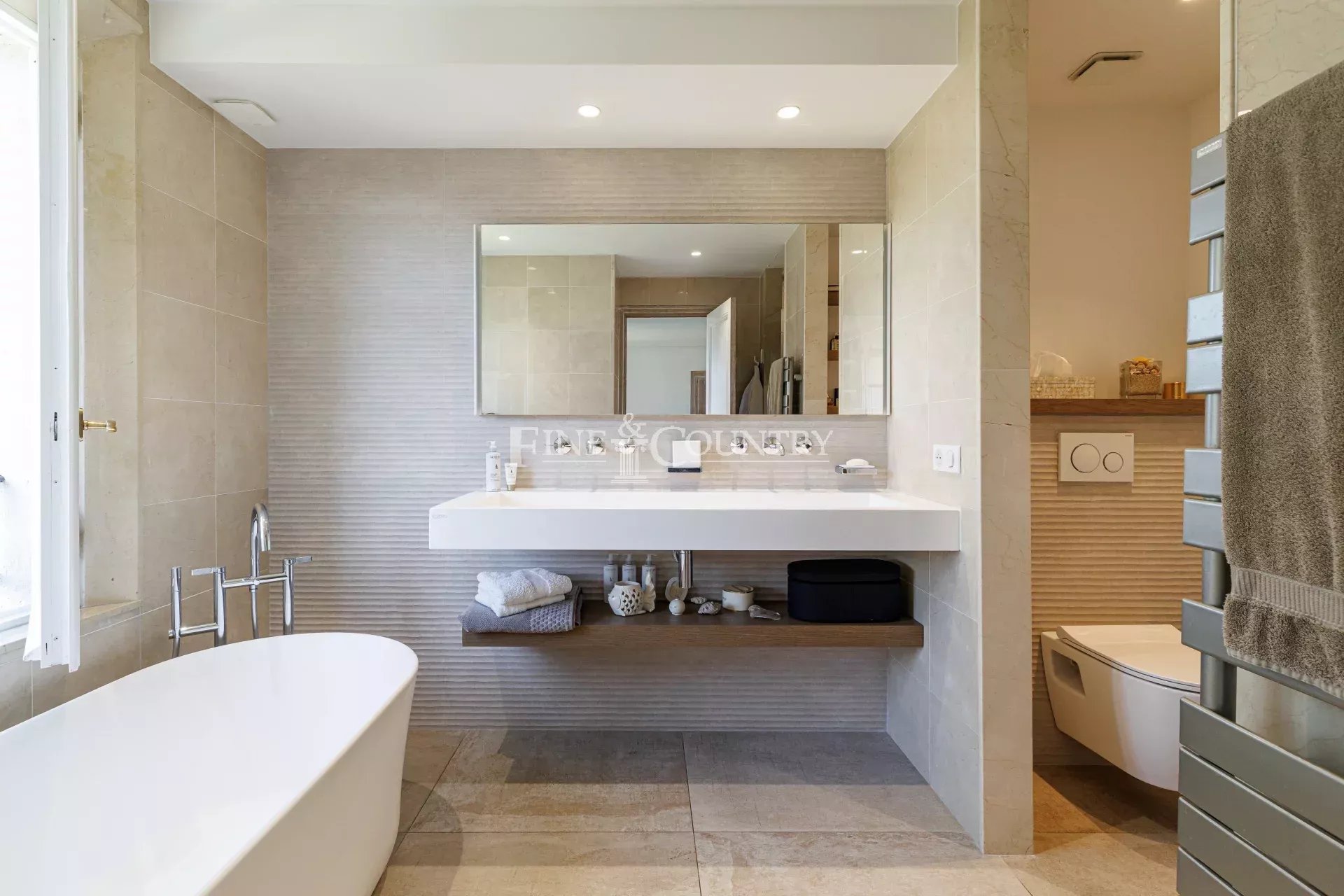 Photo of Villa For Sale in Mougins