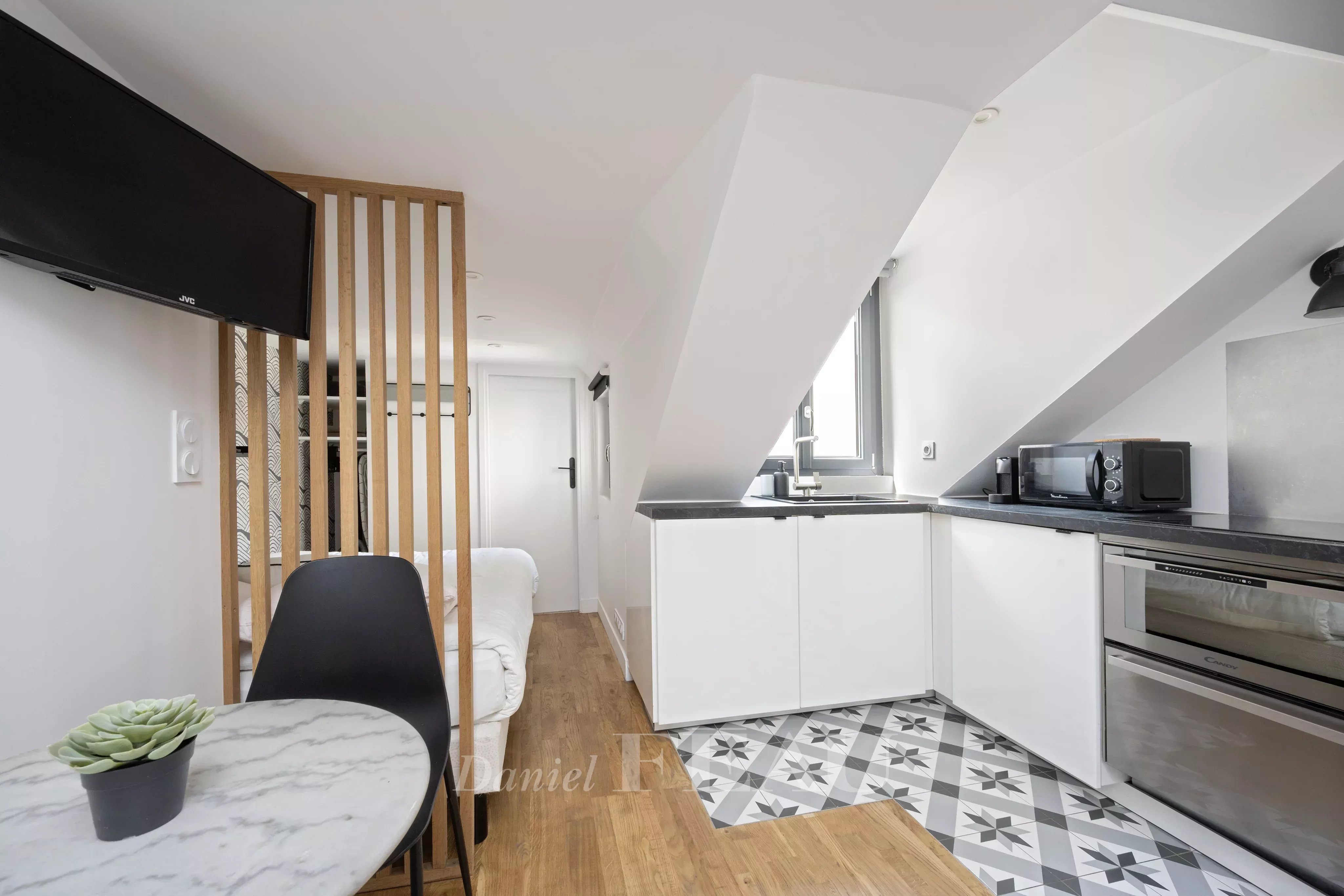 Sale Apartment Paris 1st