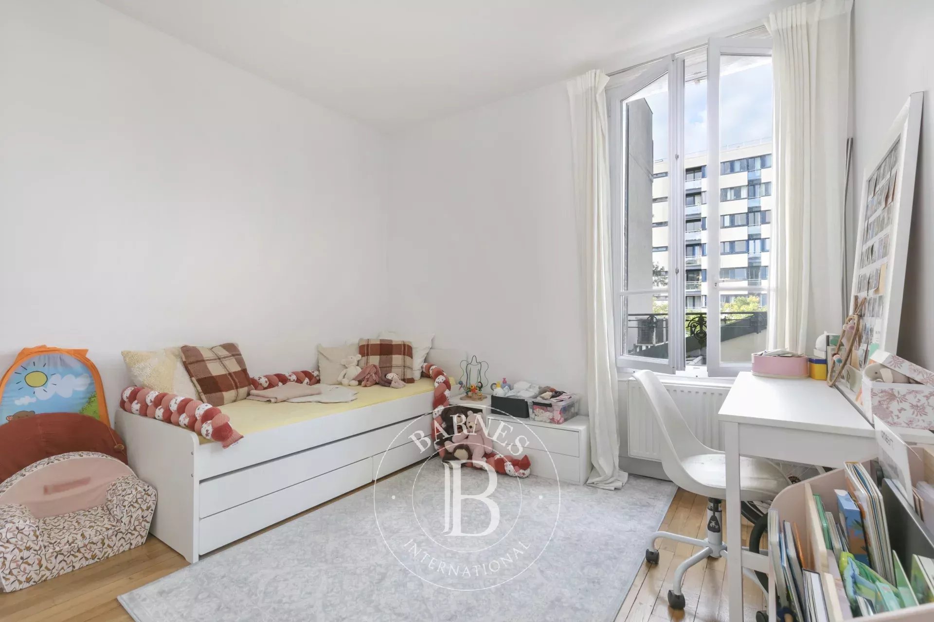 Daire Levallois-Perret