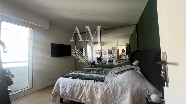 Le Cannet Mairie - Top floor sea view apartment — photo 7