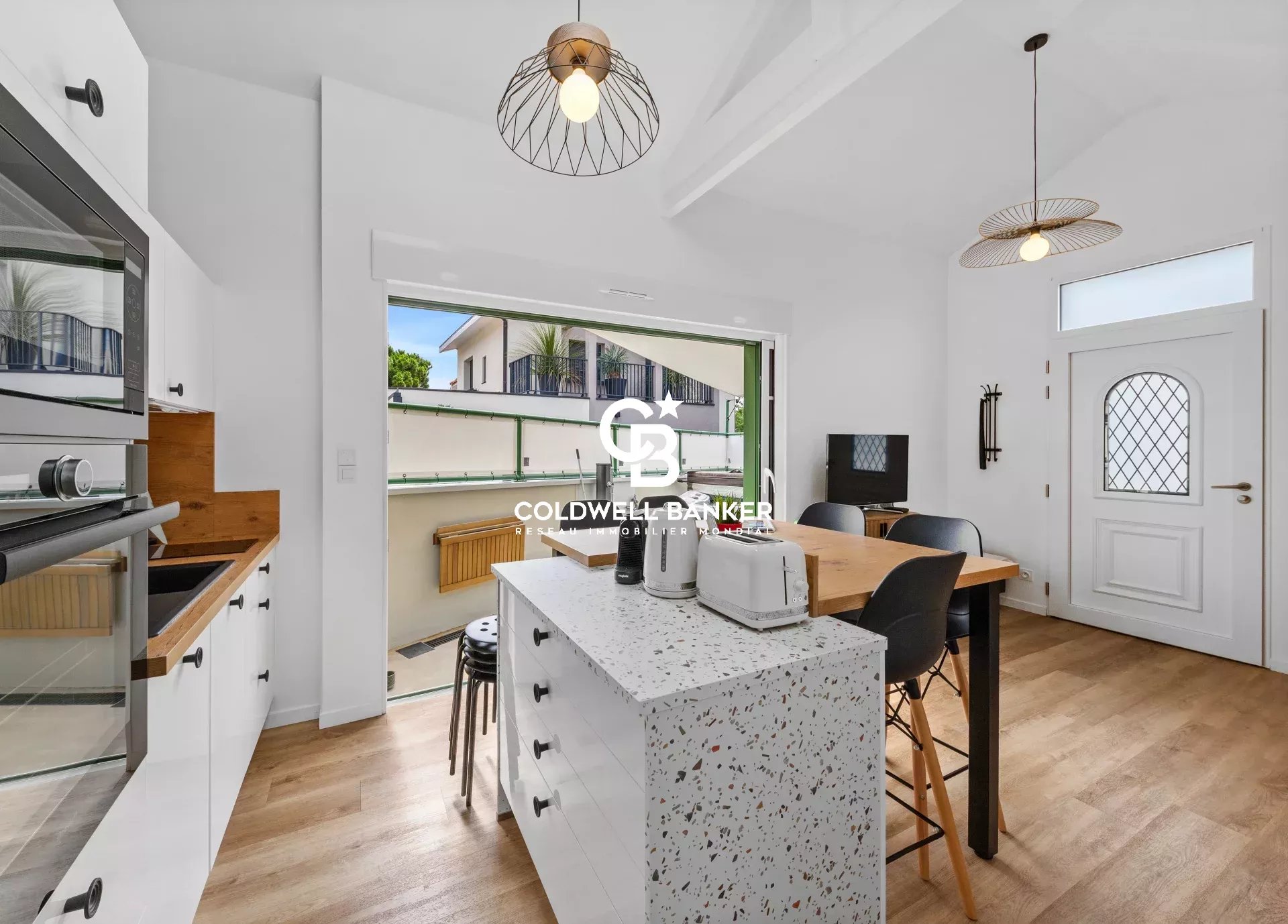 Agence immobilière de Silver Coast Int. Realty