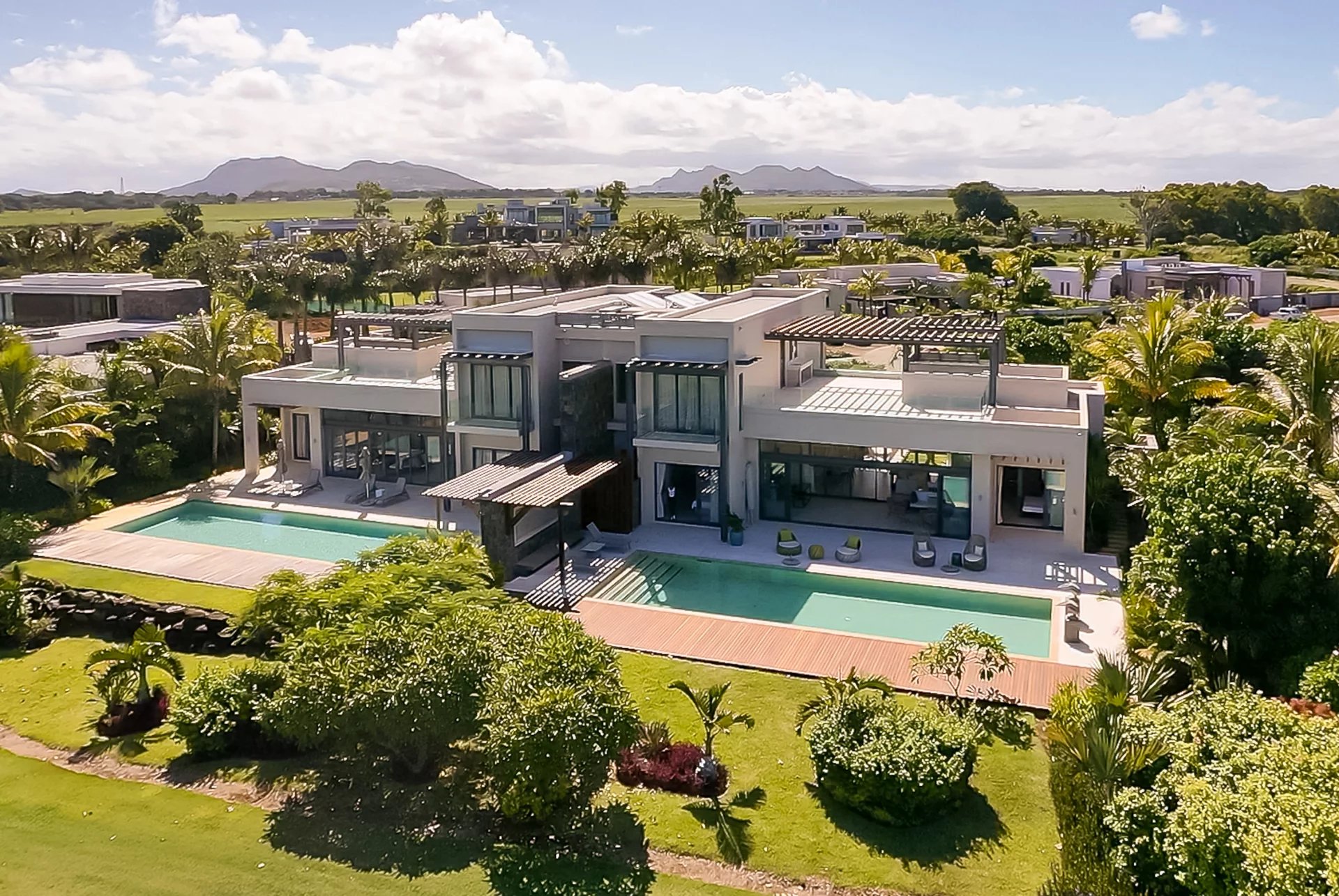 Sale Twin Villa Beau Champ