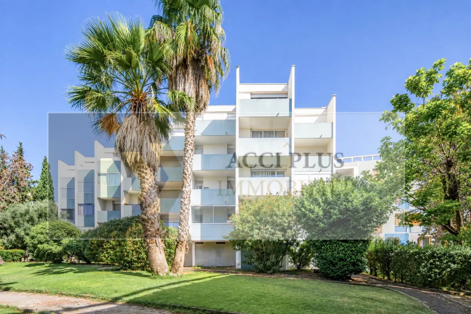 Sale Apartment Nîmes