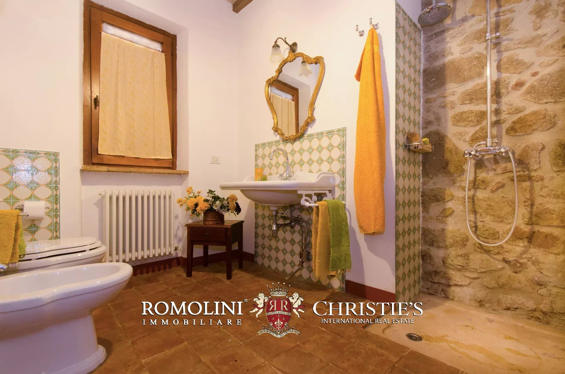 11 Bedroom Villa/Townhouse's Image 29