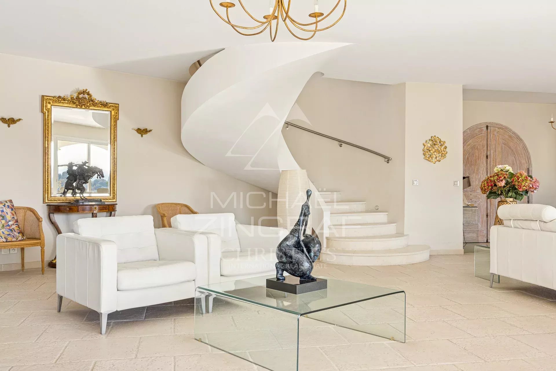5 Bedroom Villa/Townhouse's Image 5