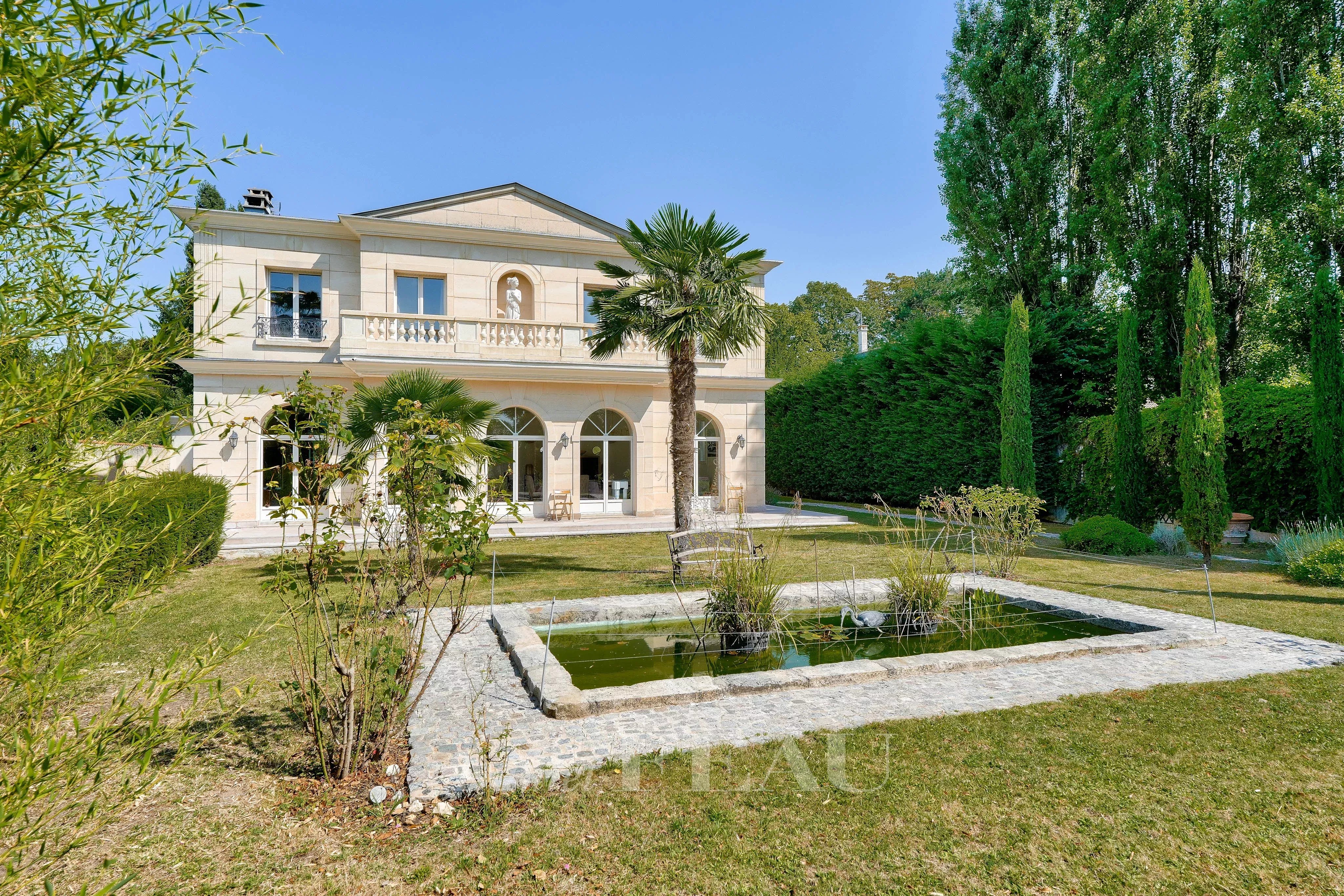 MAISON CONTEMPORAINE 4 CHAMBRES (LE VESINET)