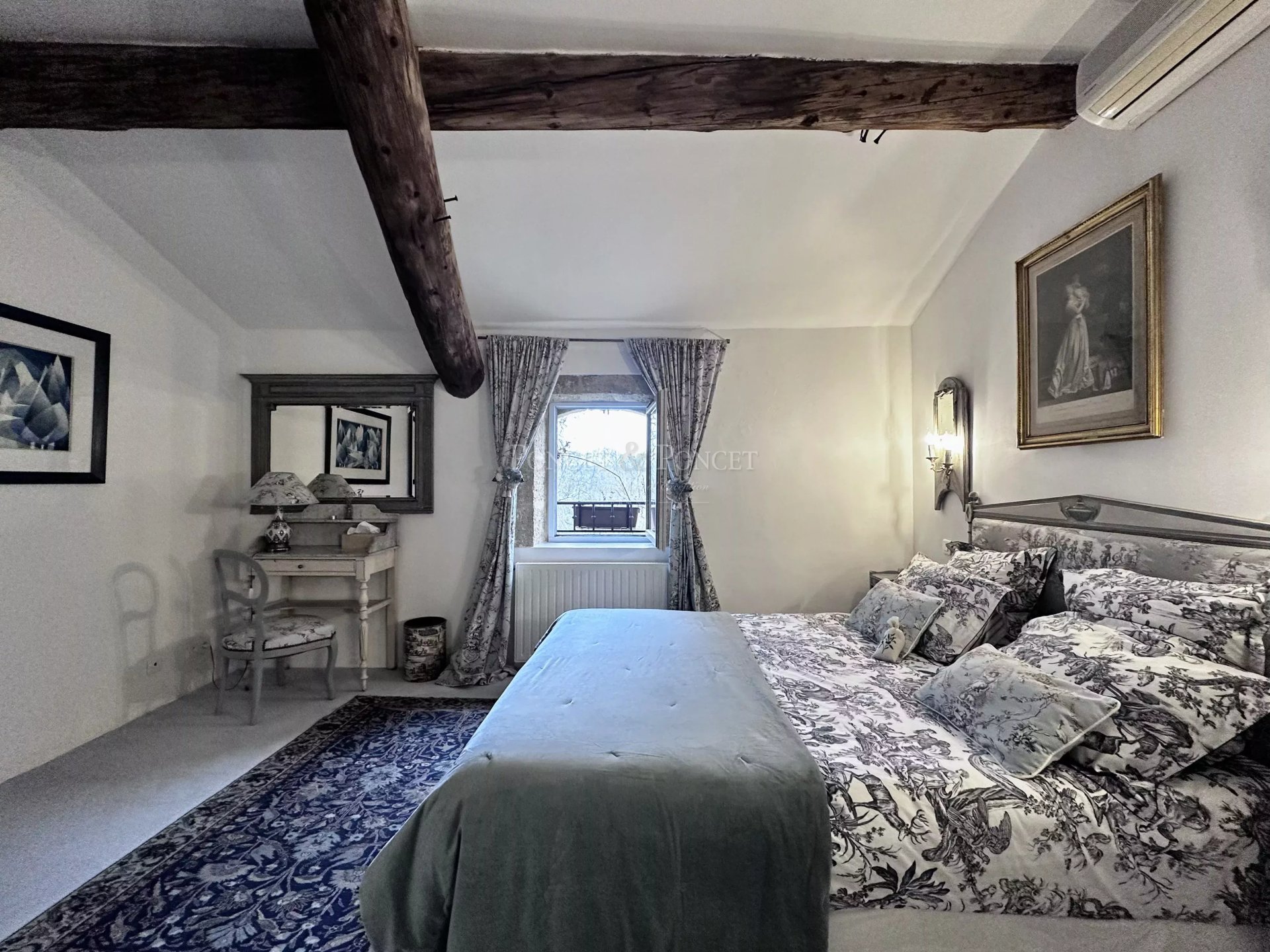 6 Bedroom Villa/Townhouse's Image 14