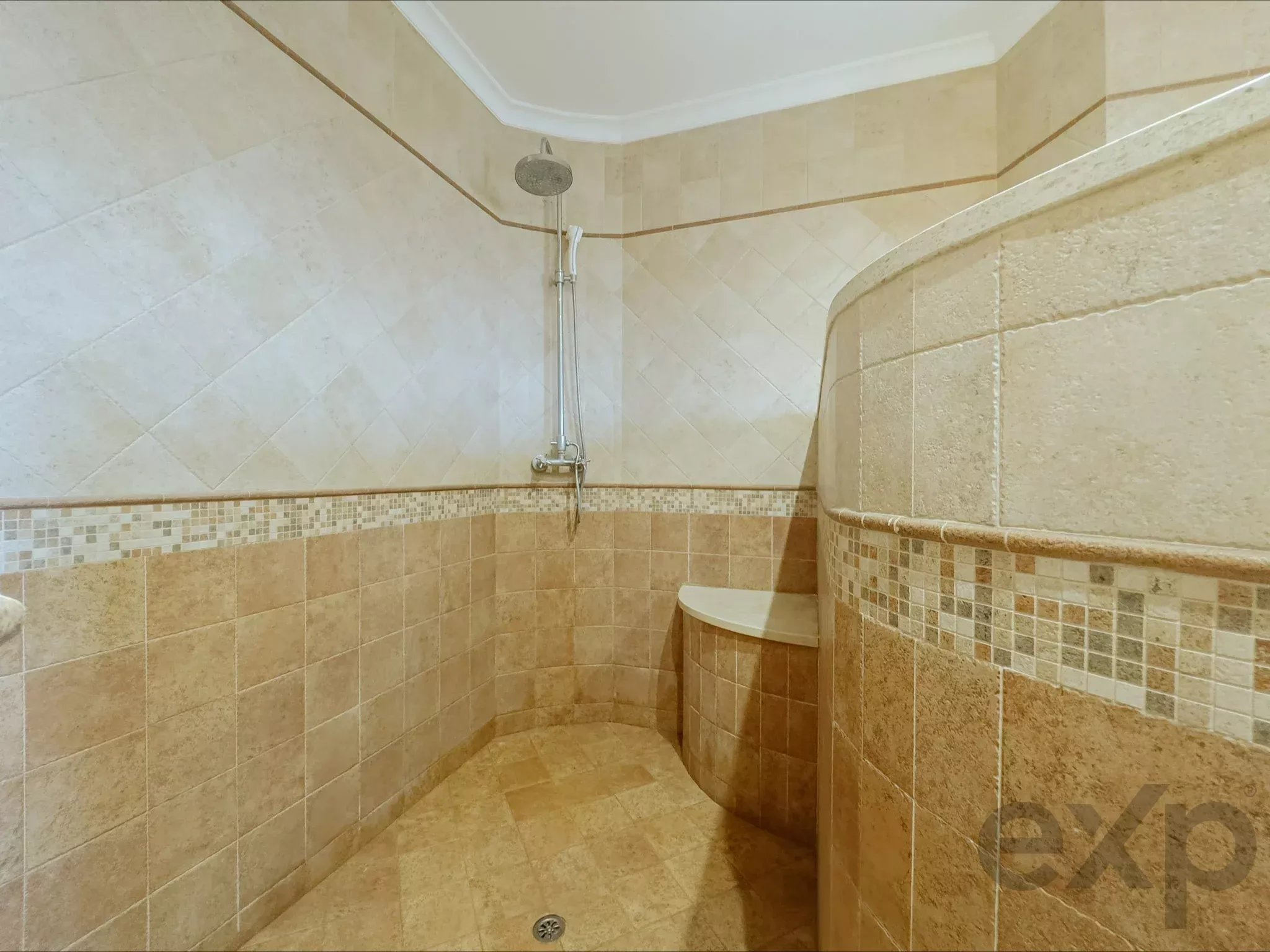 Four Bedroom Estate with Private Pool & 5+ Hectares in Ourique, Beja District, Alentejo 86933567 image 27