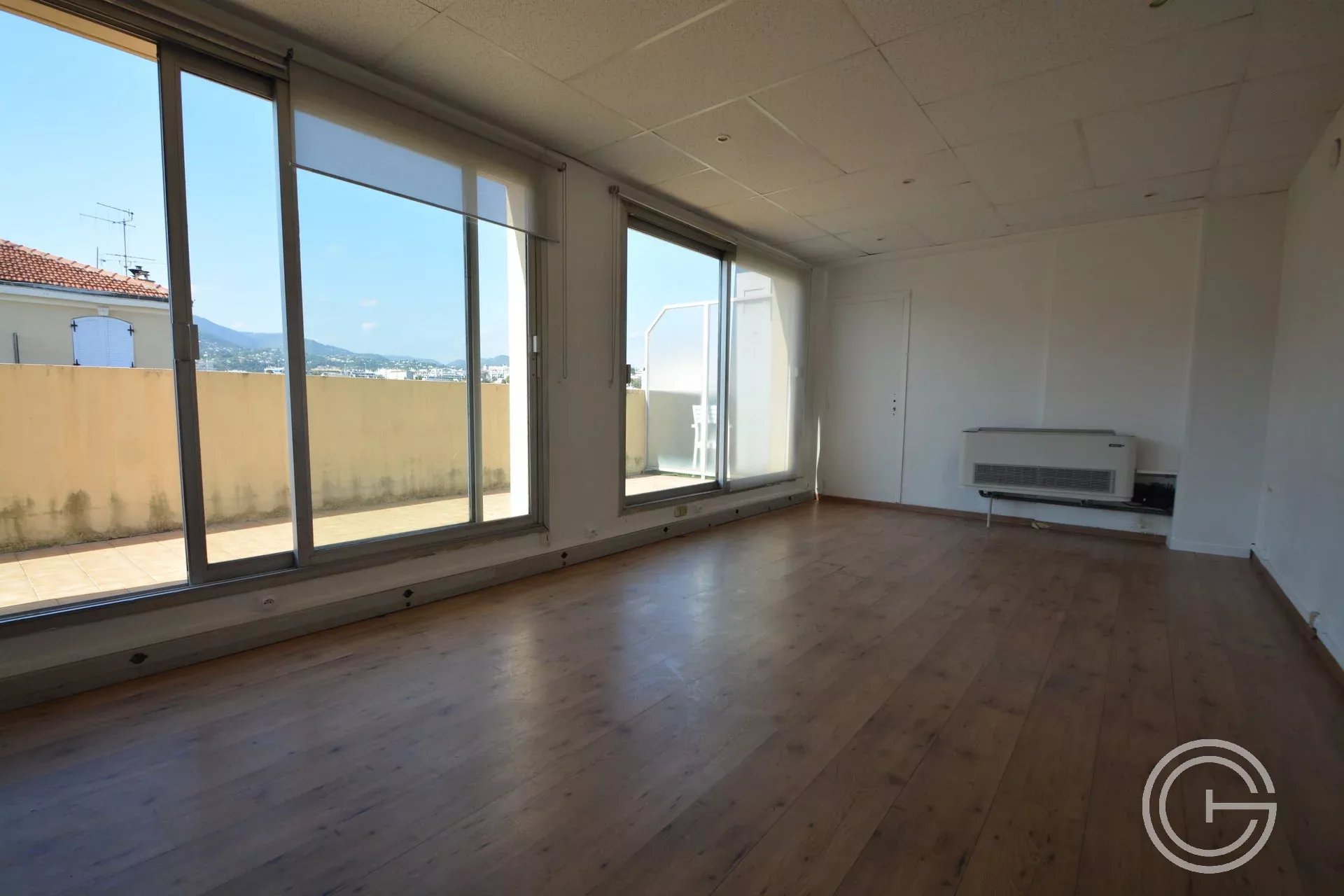 Location Bureau Nice