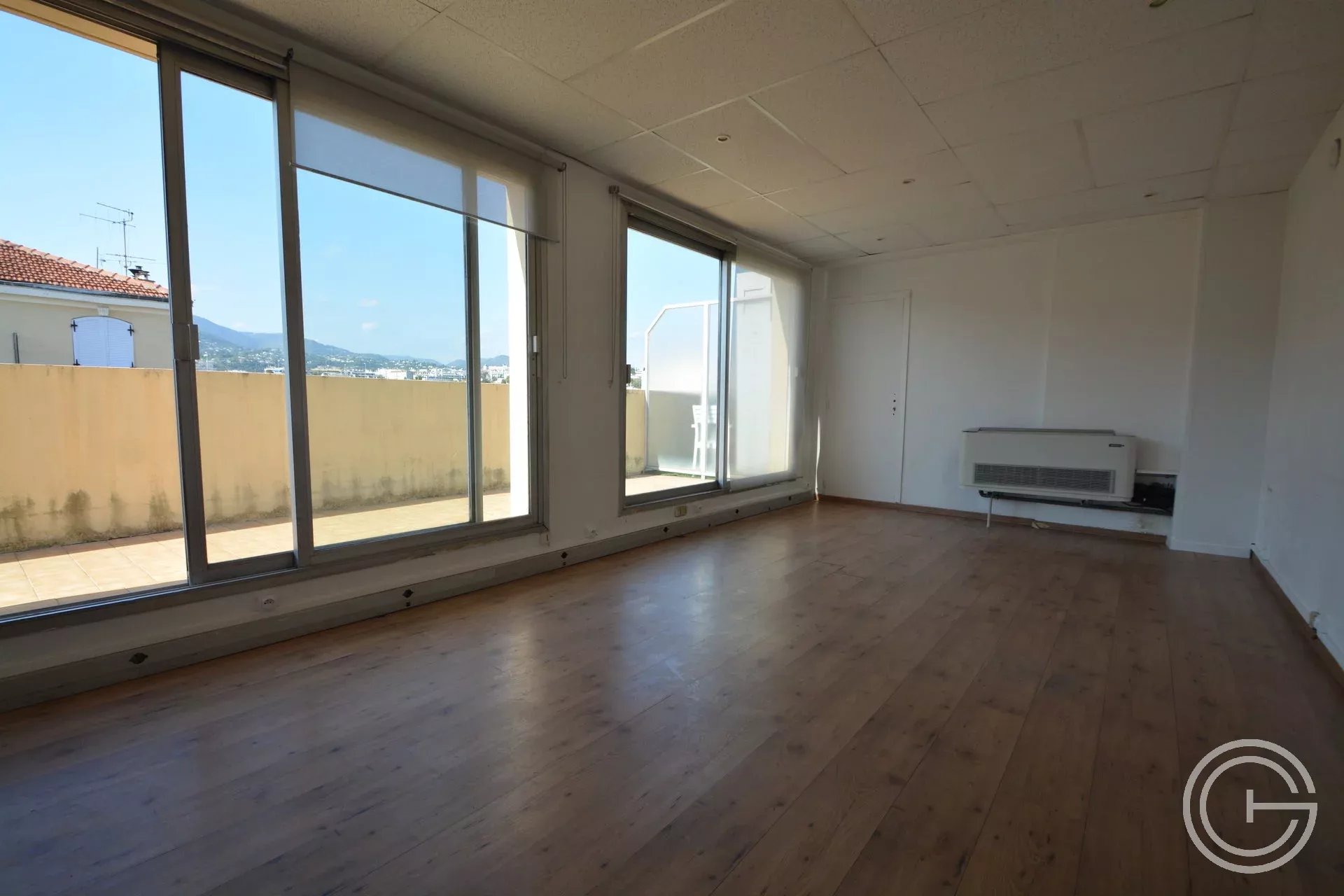 Location Bureau Nice