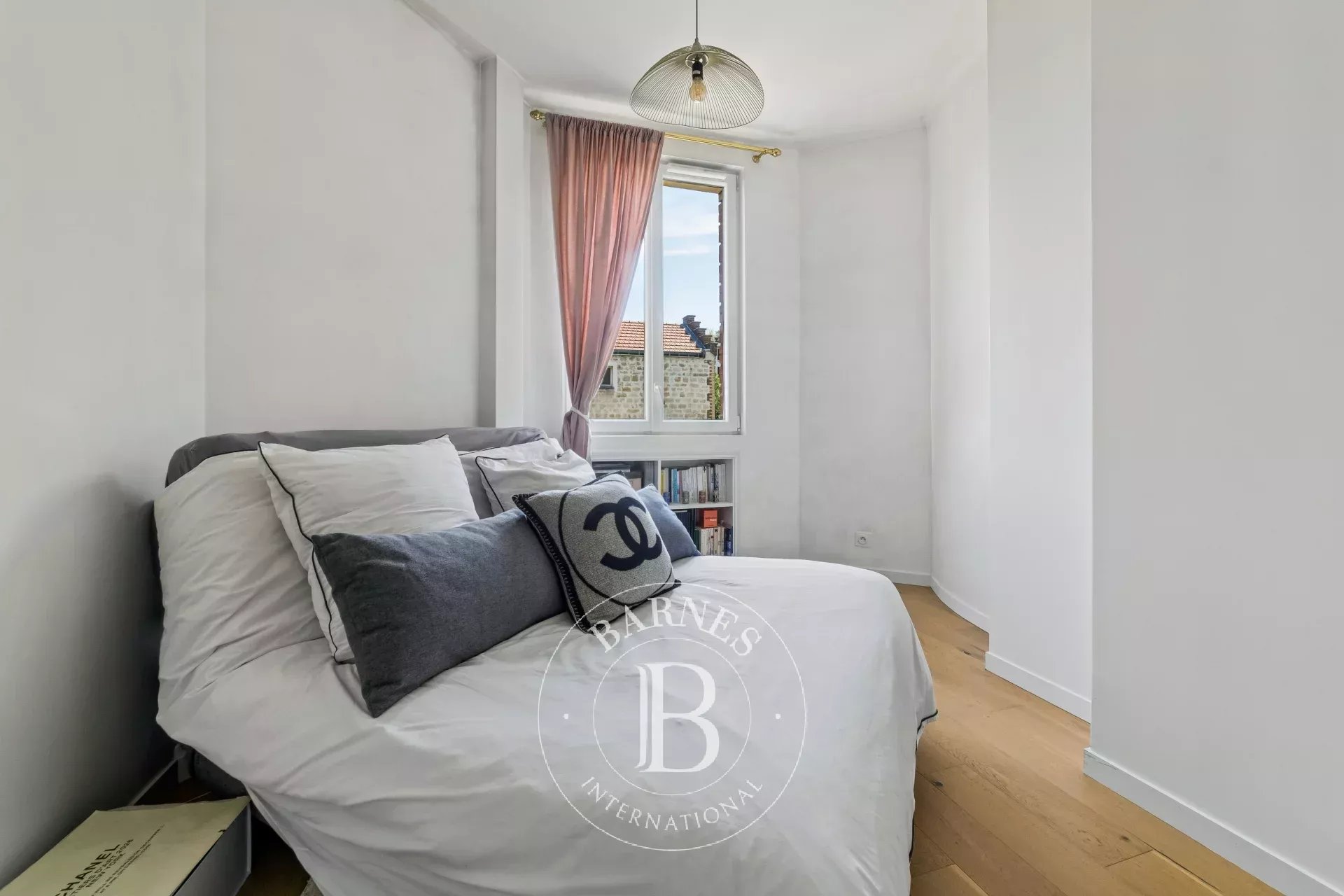 Paris  - Apartment 2 Bedrooms - picture 12