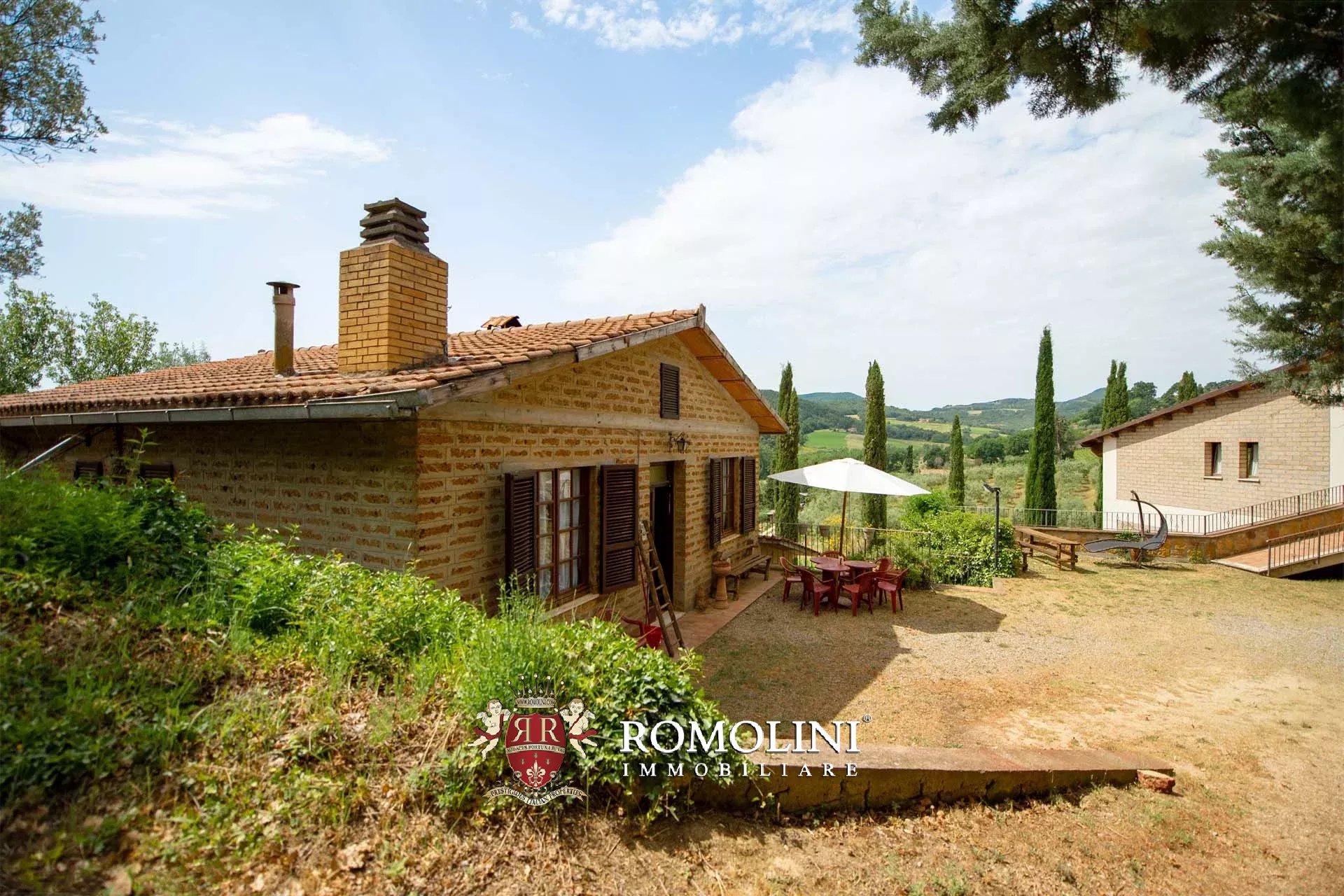 2 Bedroom Vineyard's Image 14