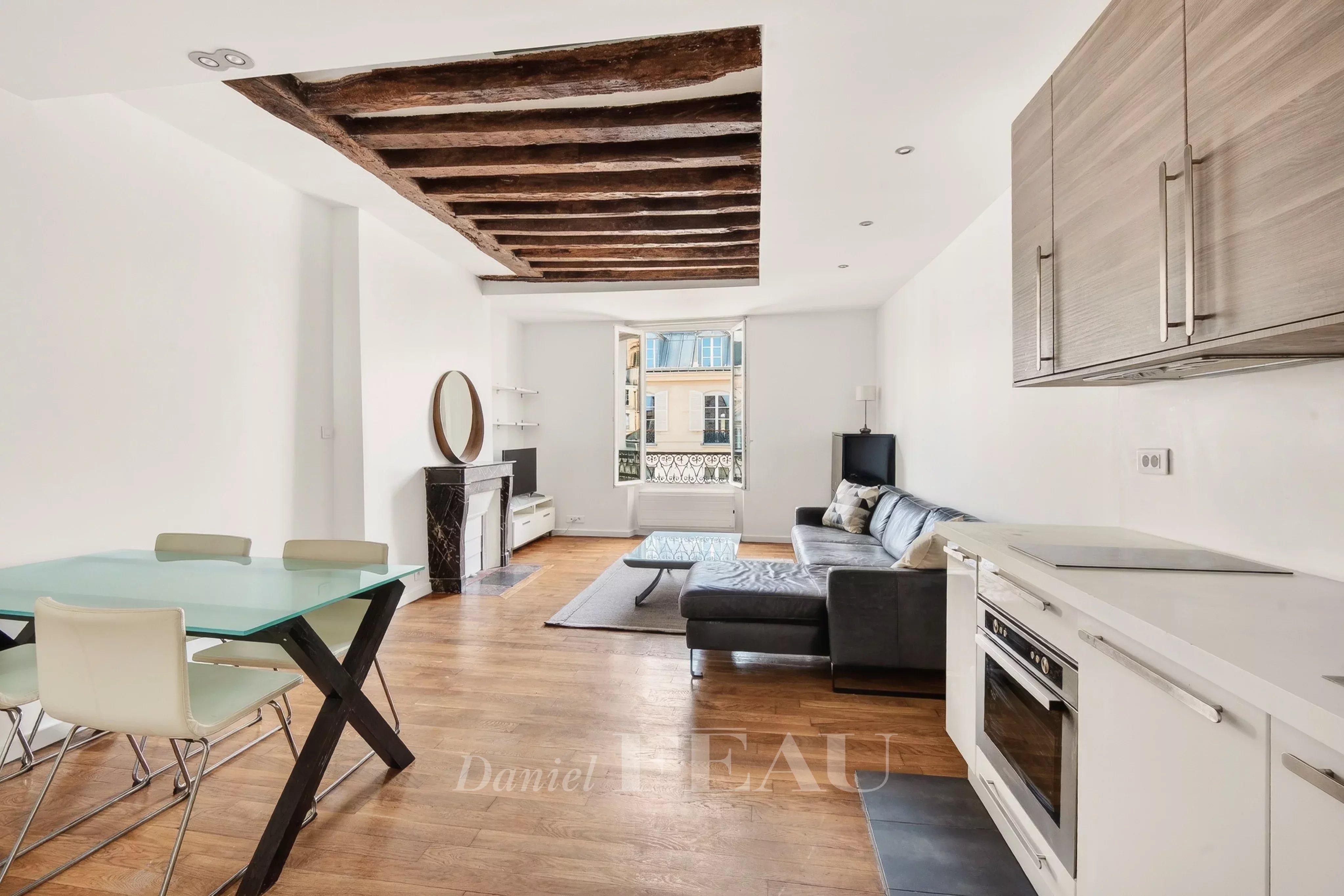 Sale Apartment Paris 4th