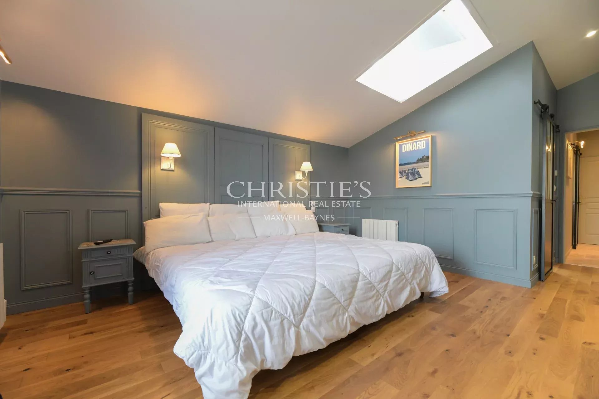 5 Bedroom Villa/Townhouse's Image 4
